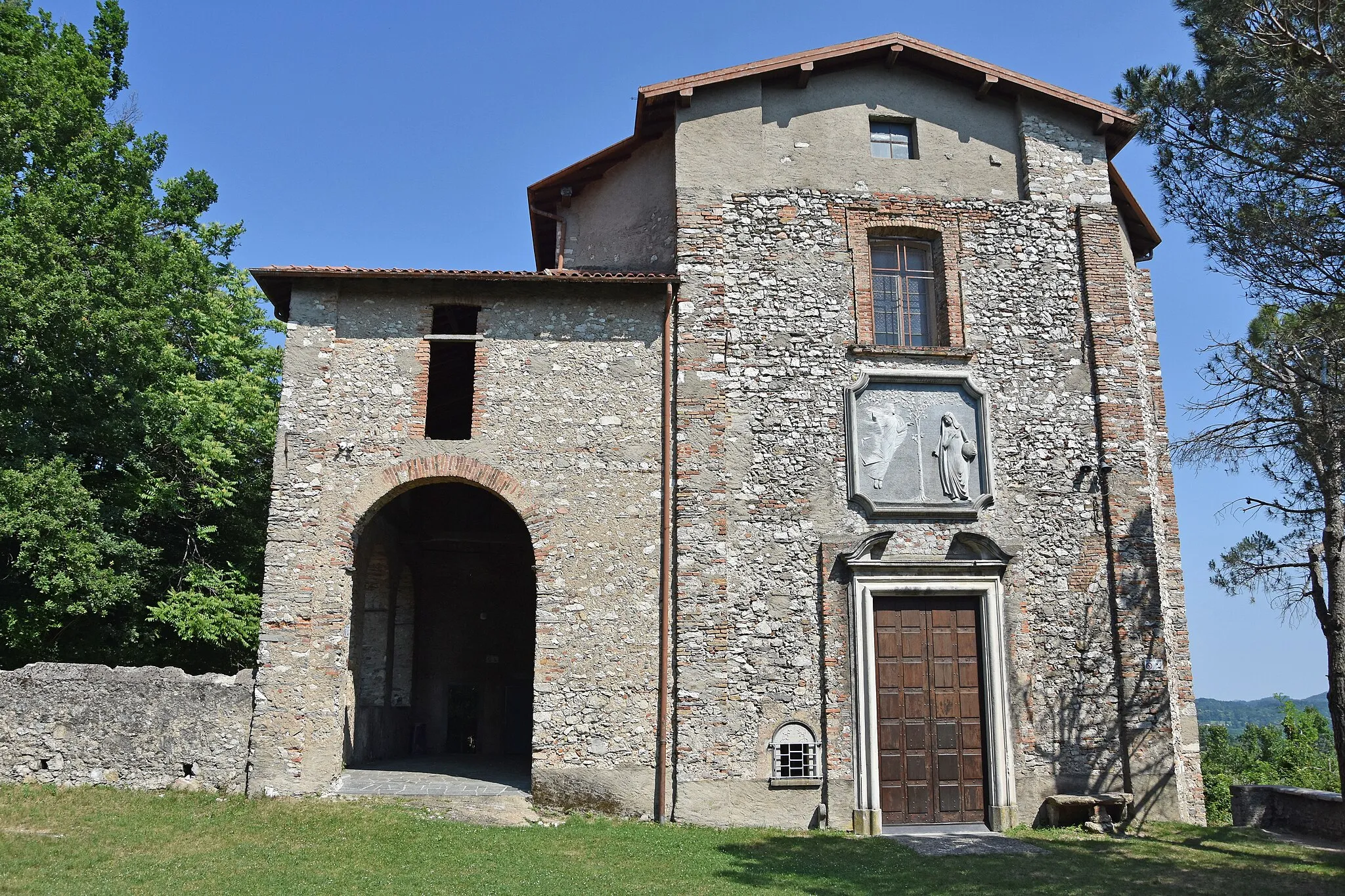 Photo showing: Sanctuary of Brenno Useria (Arcisate), Italy.