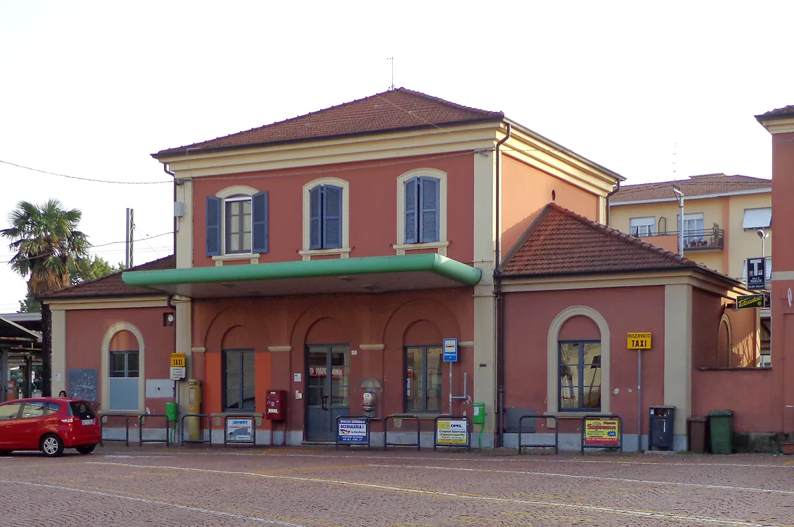 Photo showing: Stazione ferroviaria di Tradate
