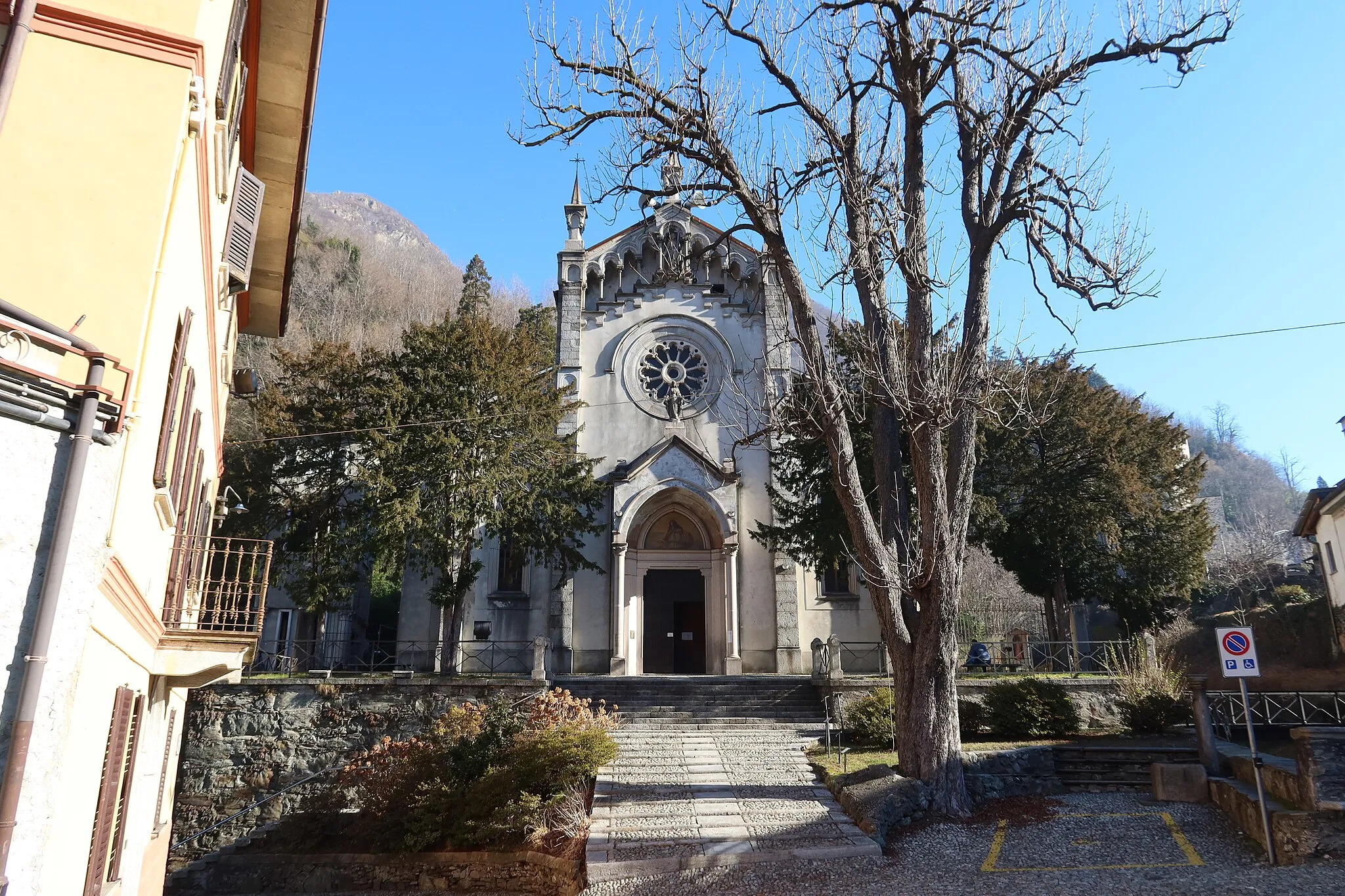 Photo showing: Vogogna Chiesa del Sacro Cuore di Gesù