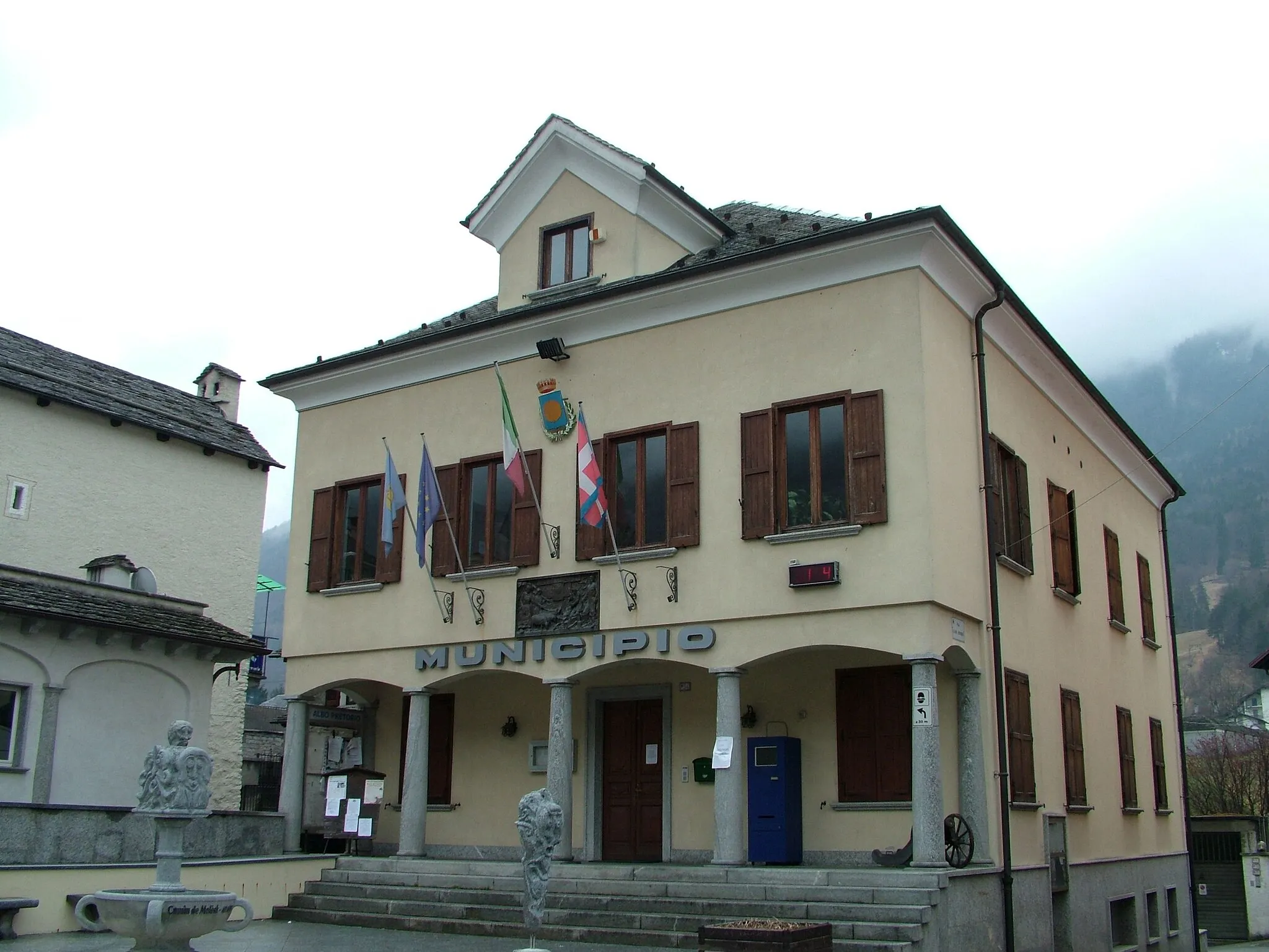 Photo showing: Malesco, Piemont, Italien, Municipio, das Rathaus