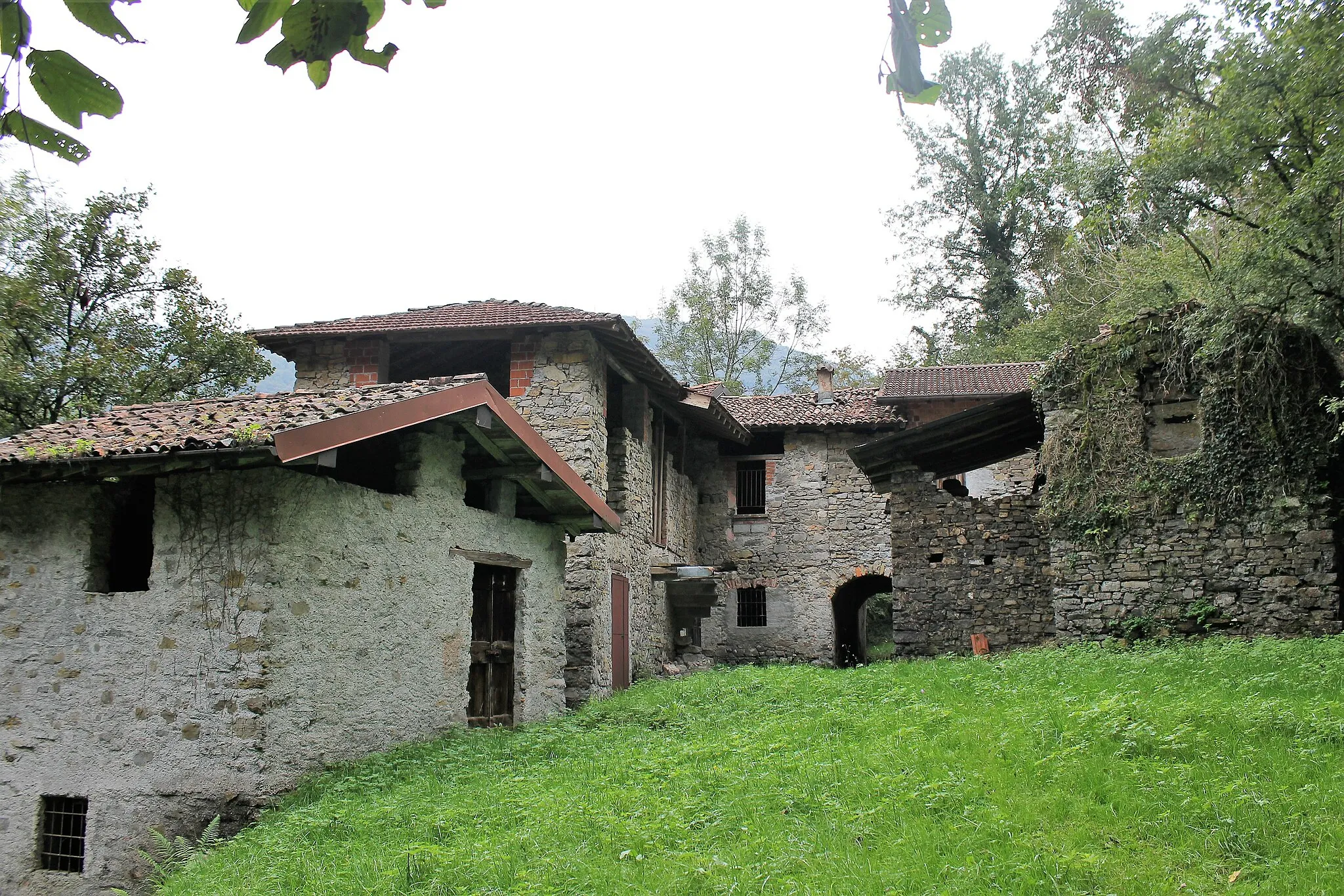 Photo showing: Valle di mulini abbandonati di Bene Lario