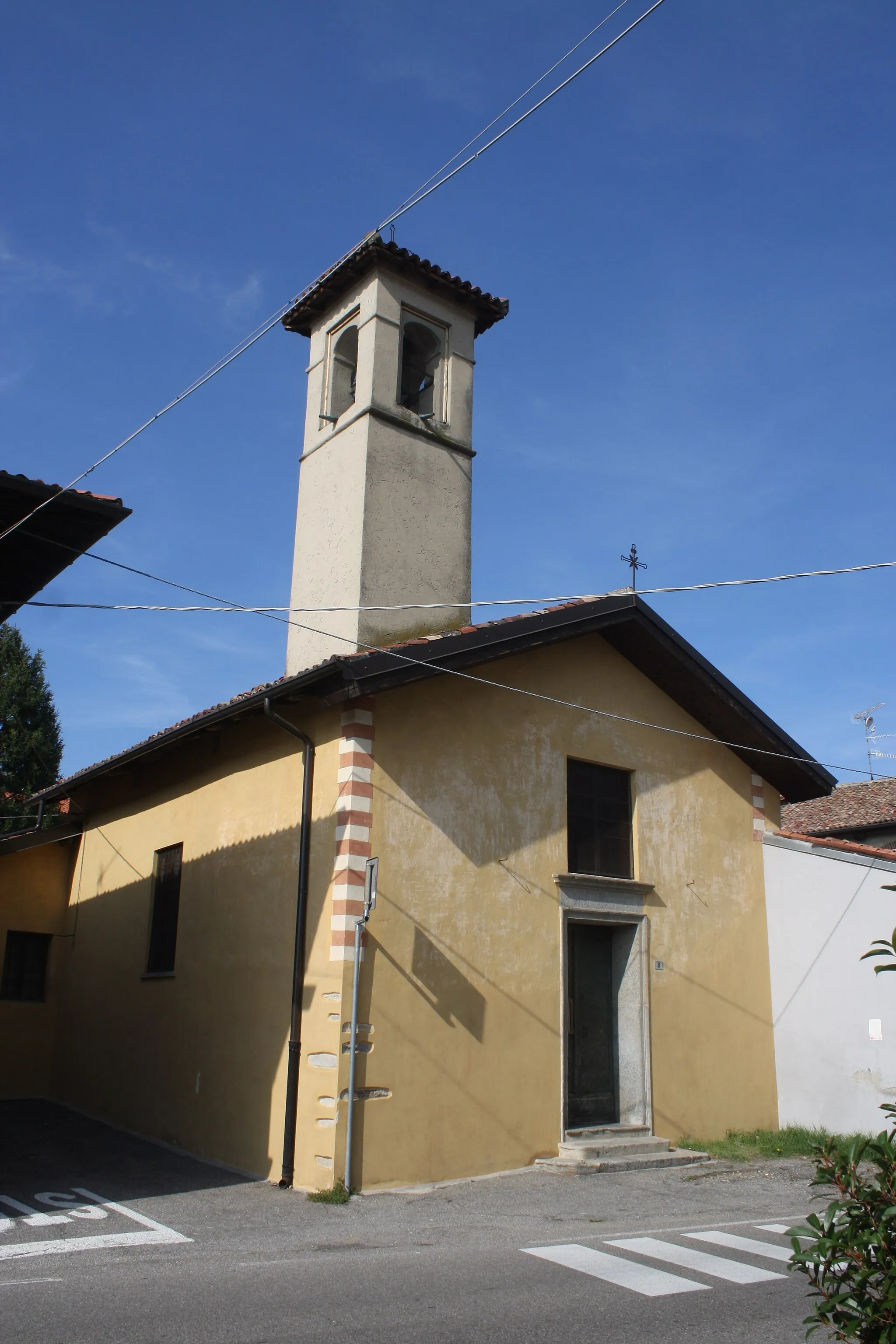 Photo showing: La chiesa di San Genesio a Caidate, frazione di Sumirago.