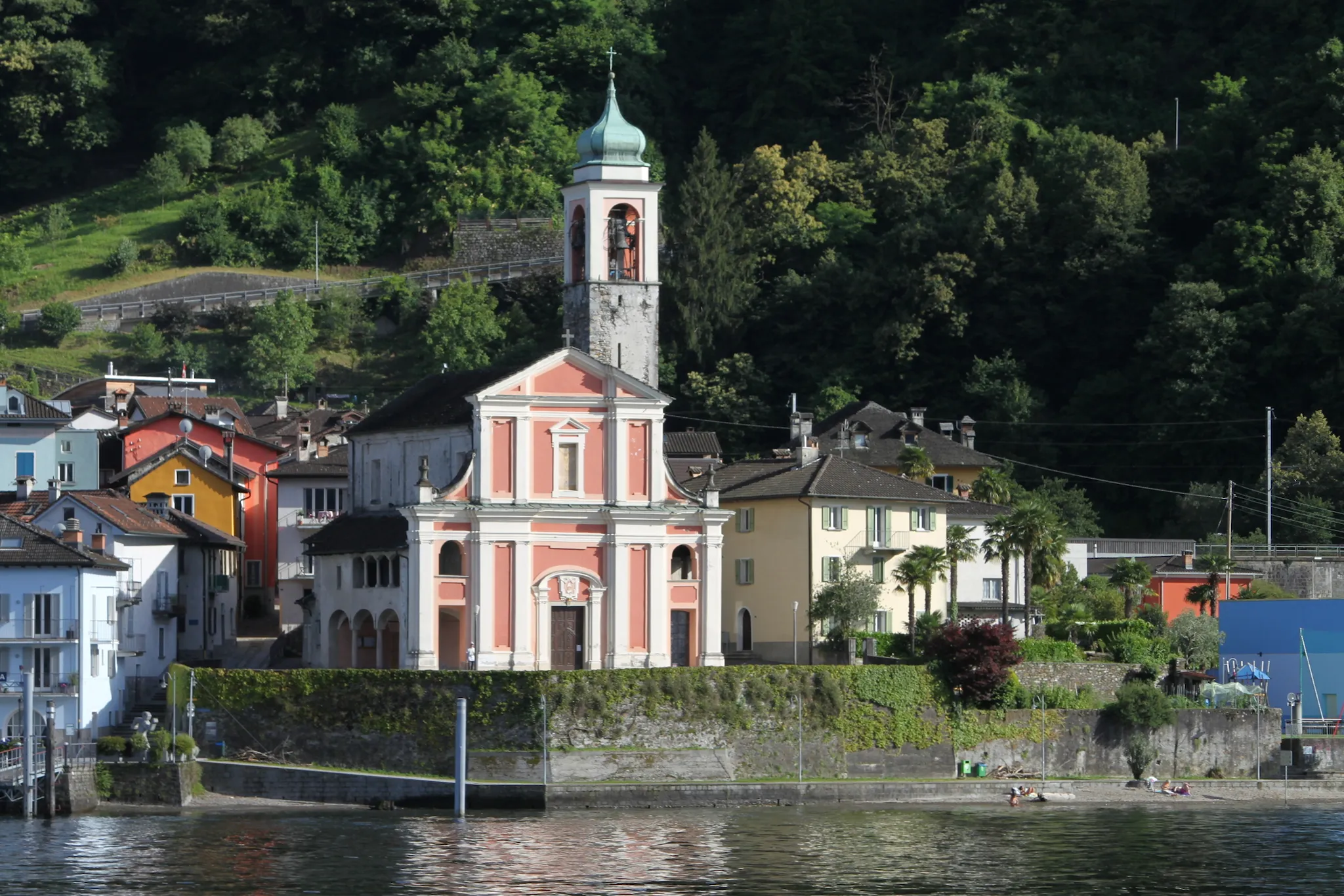 Photo showing: Saints Peter and Paul church in Vira (Gambarogno), seen from M/N "Torino".