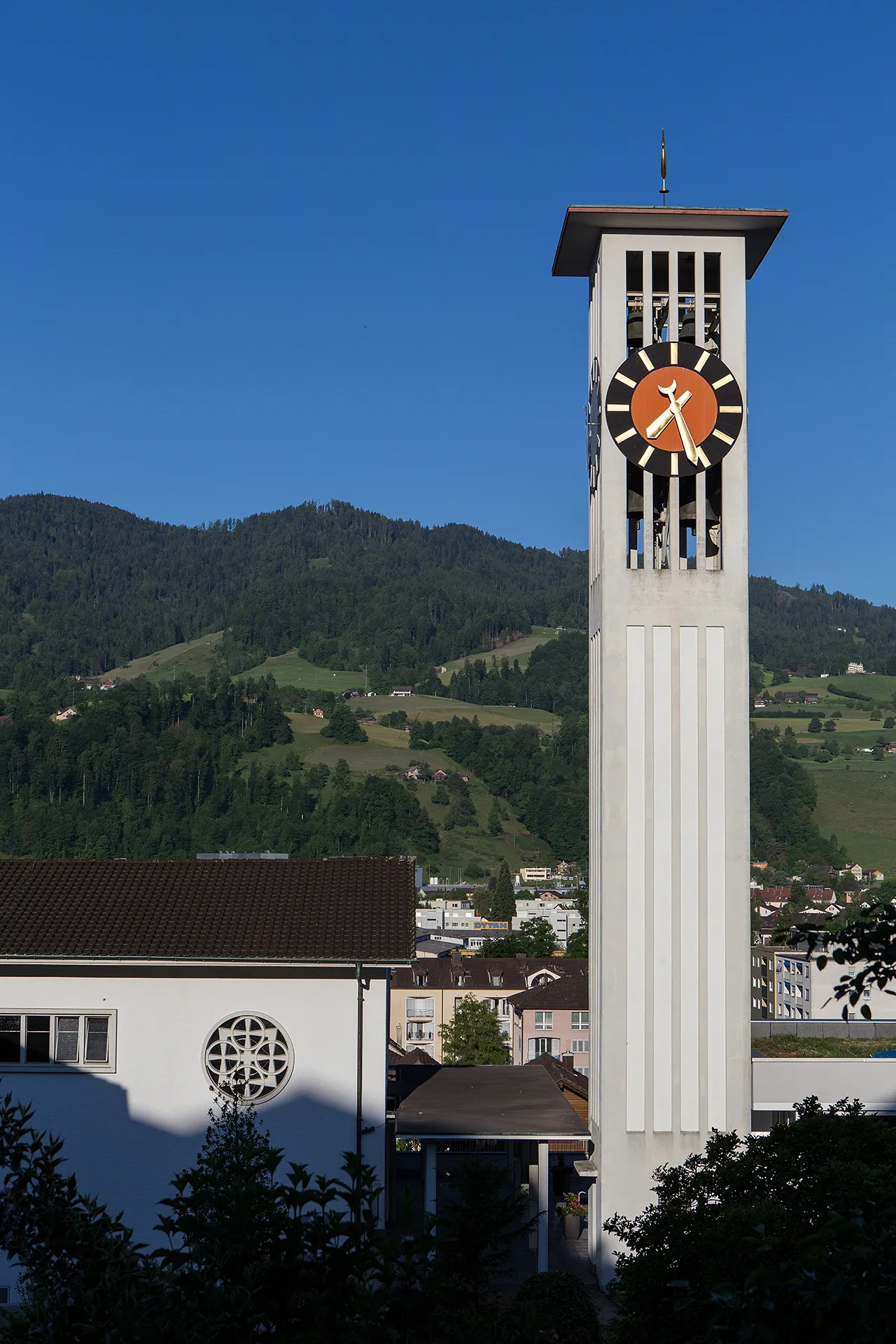 Photo showing: Reformierte Kirche in Horw (LU)