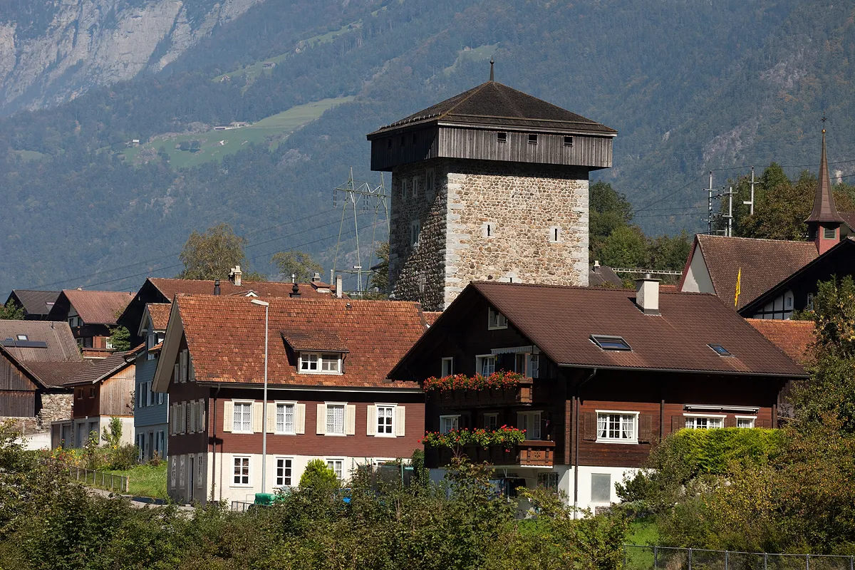 Photo showing: Silenen Dörfli mit Turm der Edlen