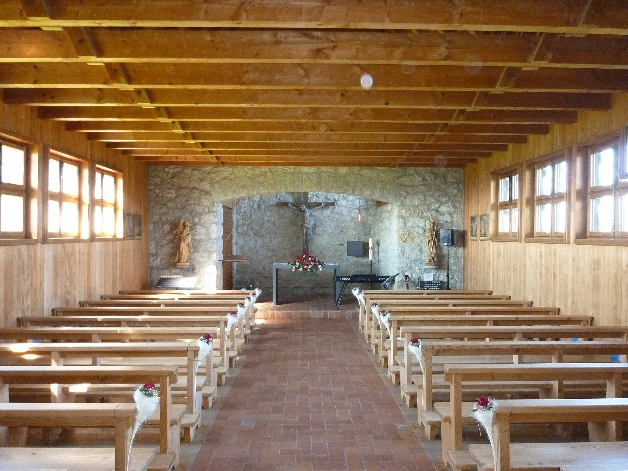 Photo showing: de:Kapelle Michaelskreuz:

Innenraum