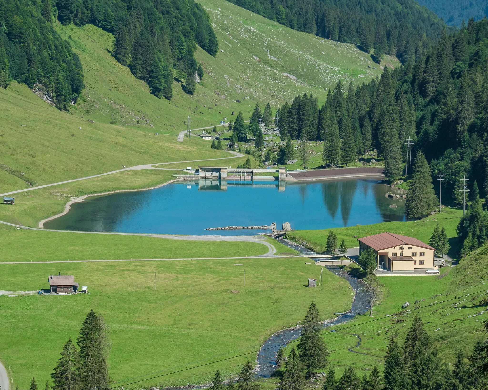 Photo showing: EBS Sahliboden Compensating Reservoir on the Muota River, Bisisthal, Canton of Schwyz, Switzerland