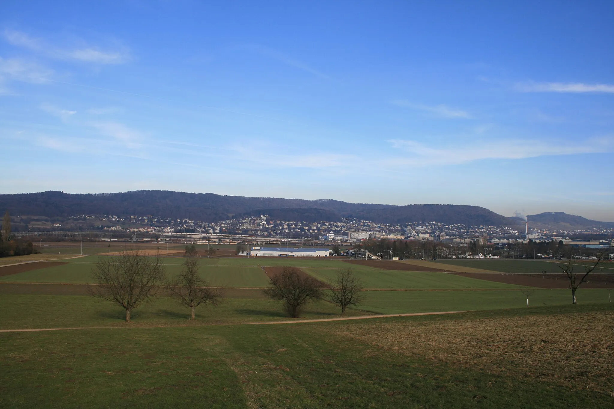 Photo showing: Limmattal, im Hintergrund Oettwil an der Limmat
