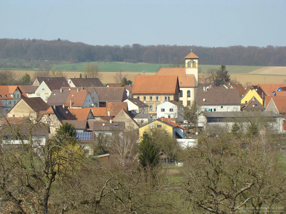 Photo showing: Ansicht der Ortsmitte von Berwangen