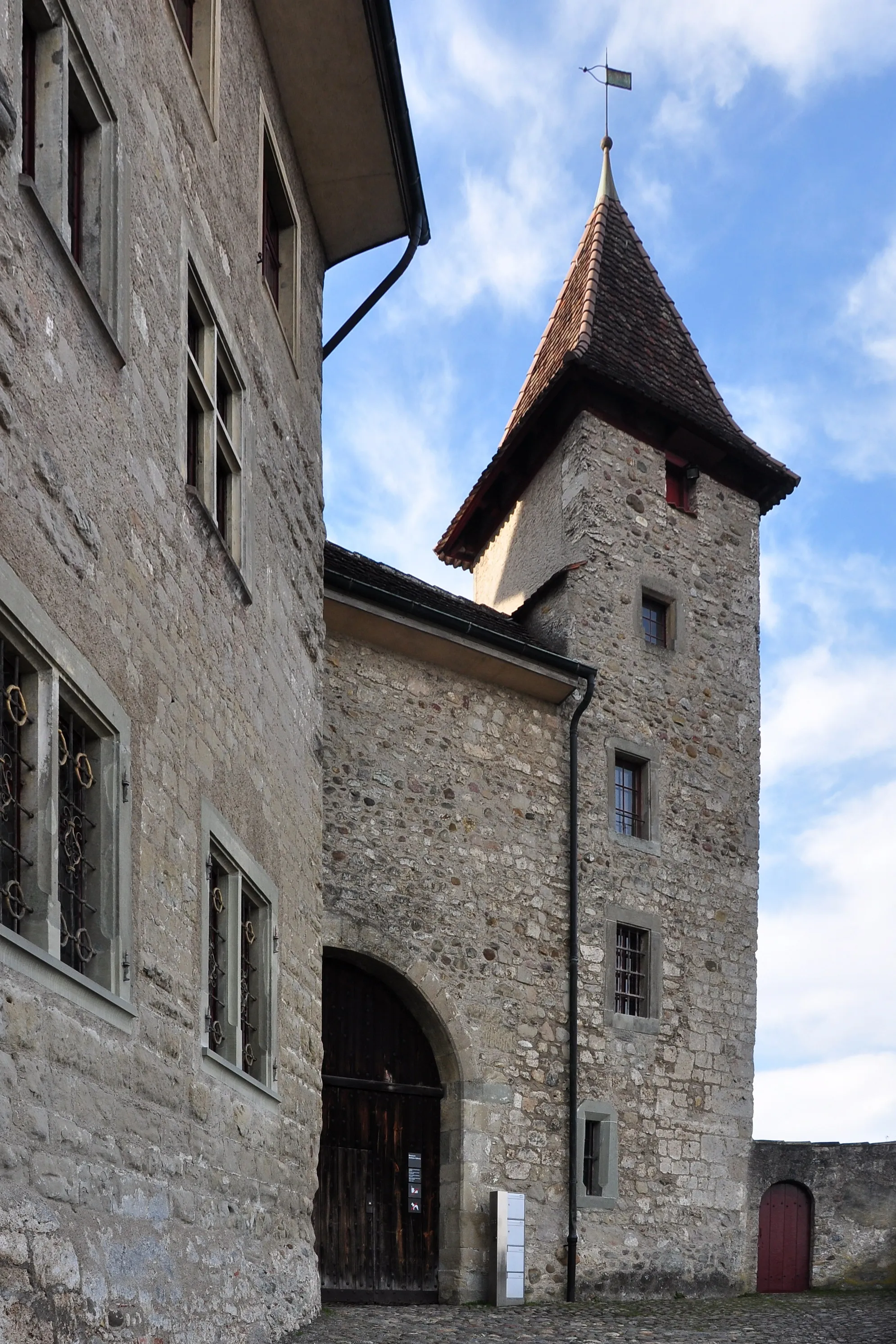 Photo showing: Schloss Kyburg in Kyburg (Switzerland)