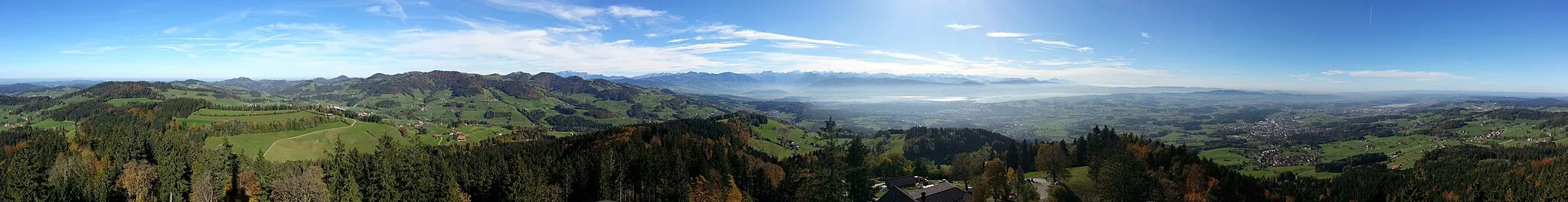 Photo showing: 360° Panorama vom Bachtelturm