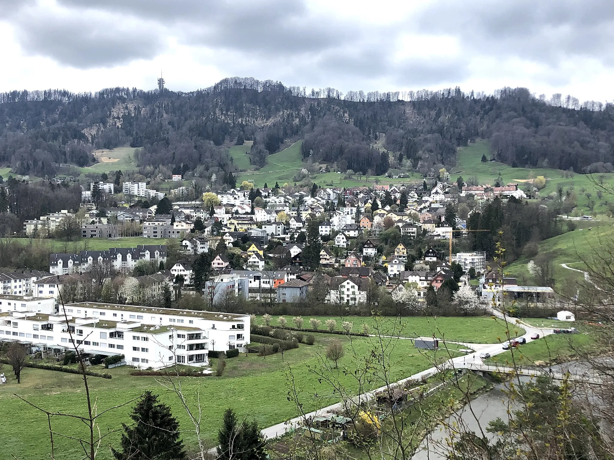 Photo showing: de:Leimbach (Stadt Zürich): Mittelleimbach