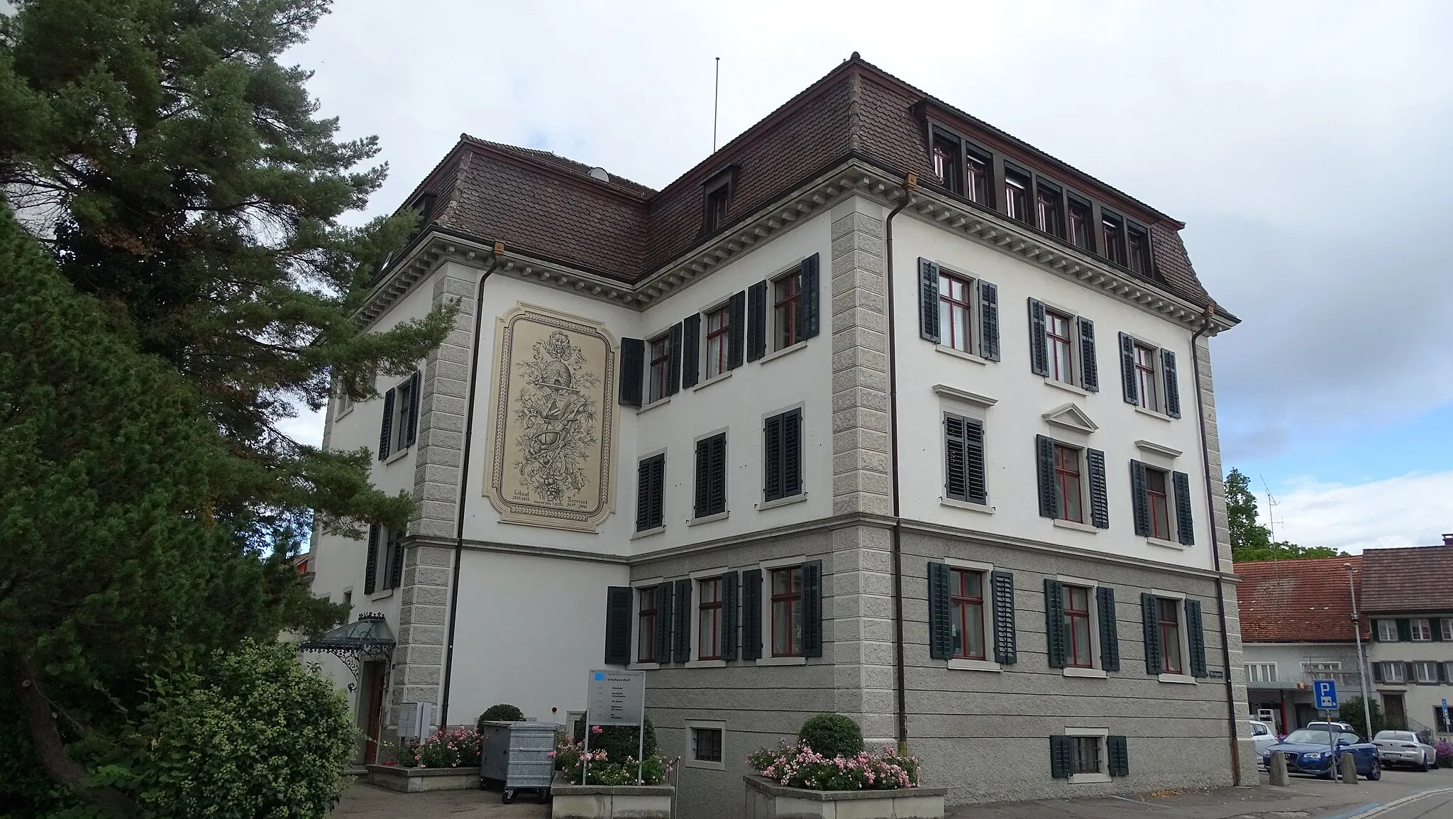 Photo showing: Schulhaus der Gemeinde Fehraltorf (Kanton Zürich).