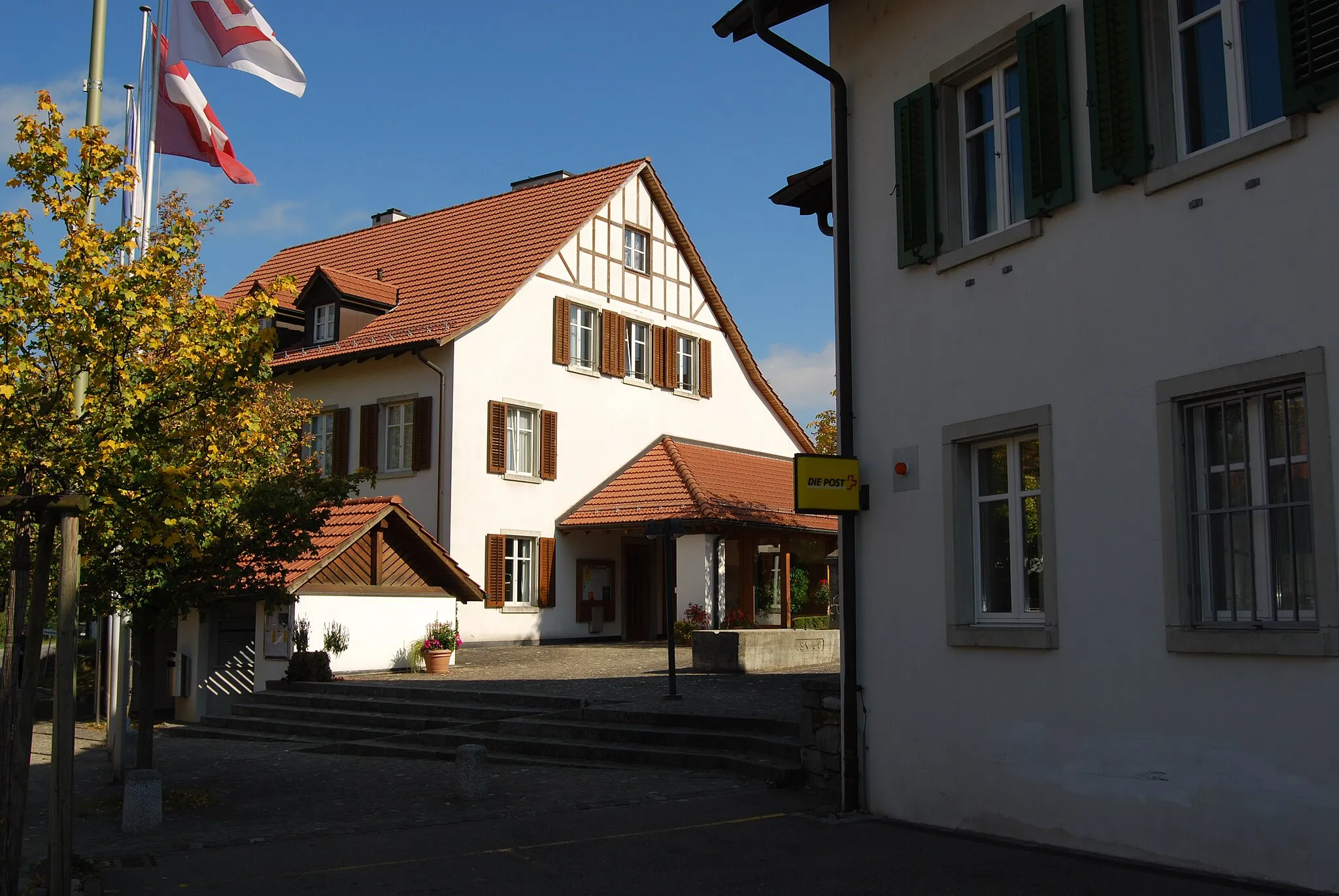 Photo showing: Municipal Administration and Post Office of Aesch, canton of Zürich, Switzerland