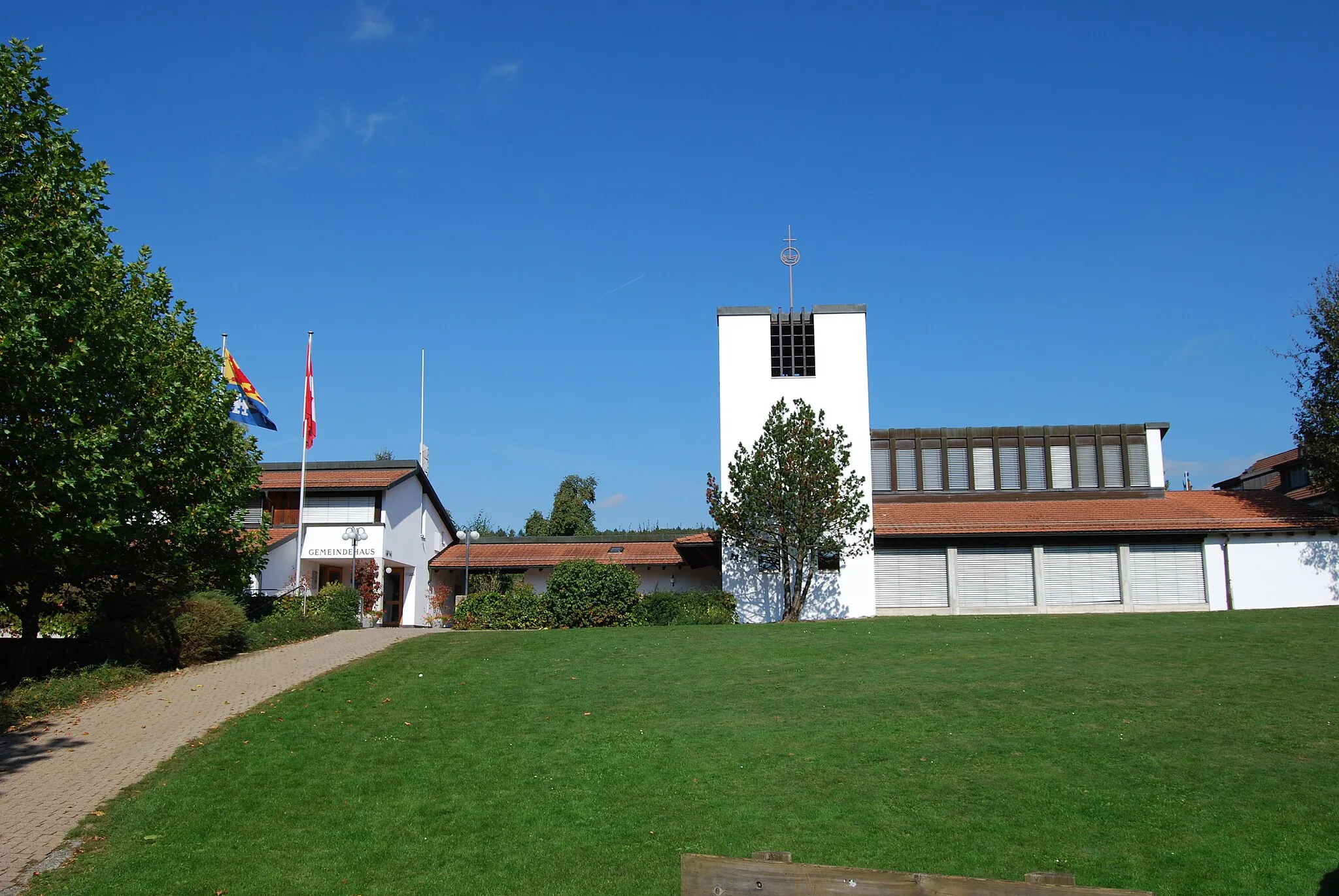 Photo showing: Municipal administration and church of Arni, canton of Aargau, Switzerland