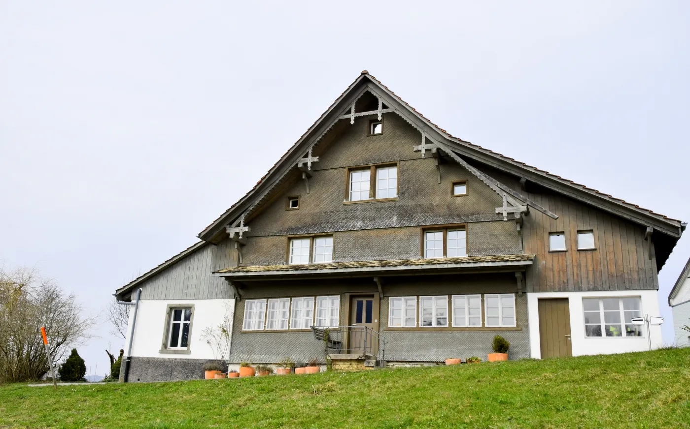 Photo showing: Bauernhaus mit Scheune, ID 17900108