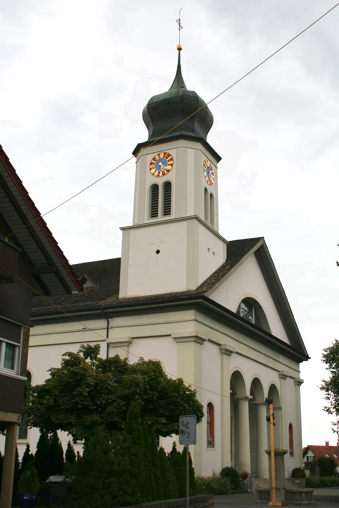 Photo showing: Galgenen - Church