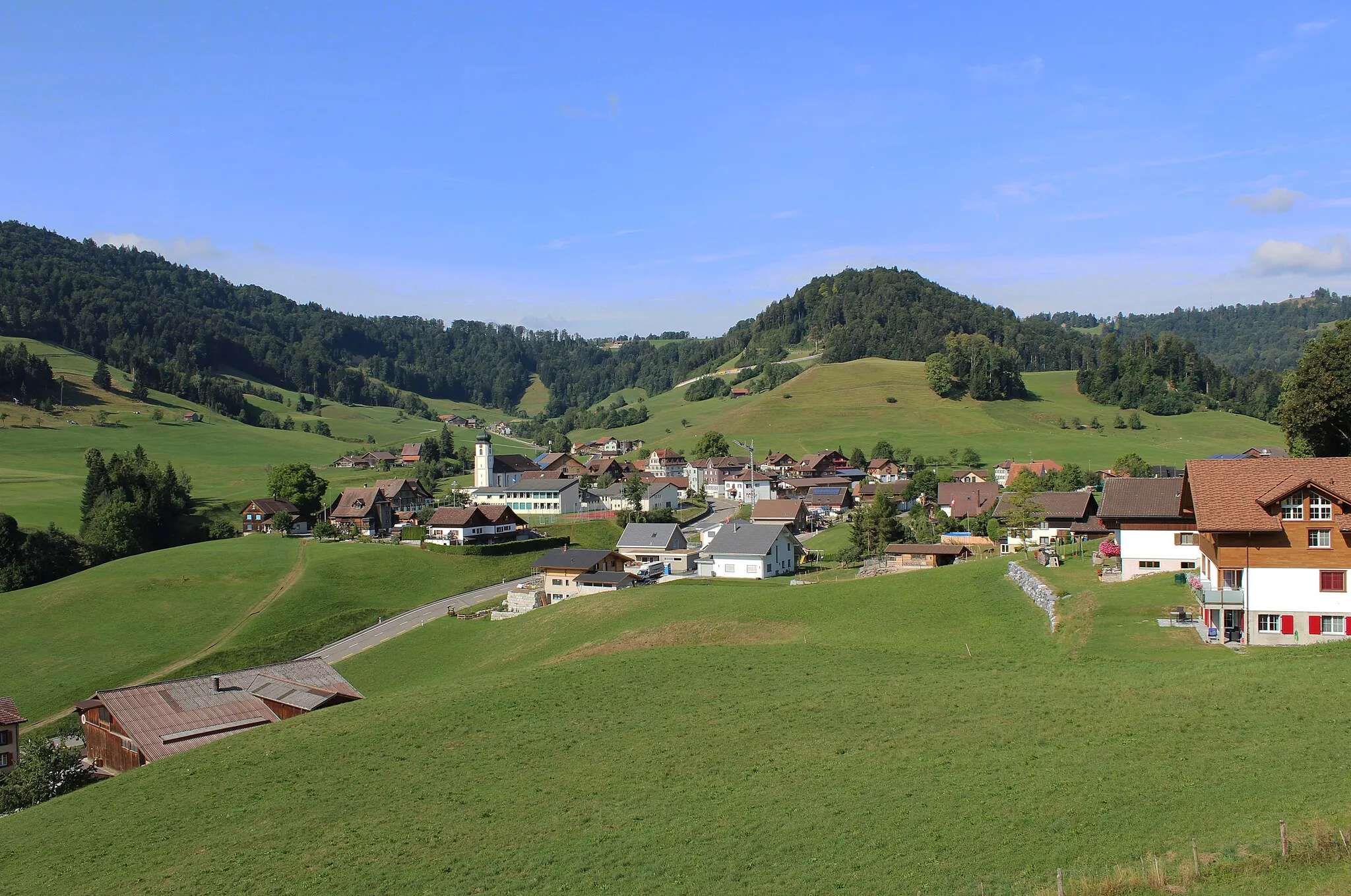 Photo showing: Mühlrüti bei Mosnang, Schweiz aus Richtung Osten