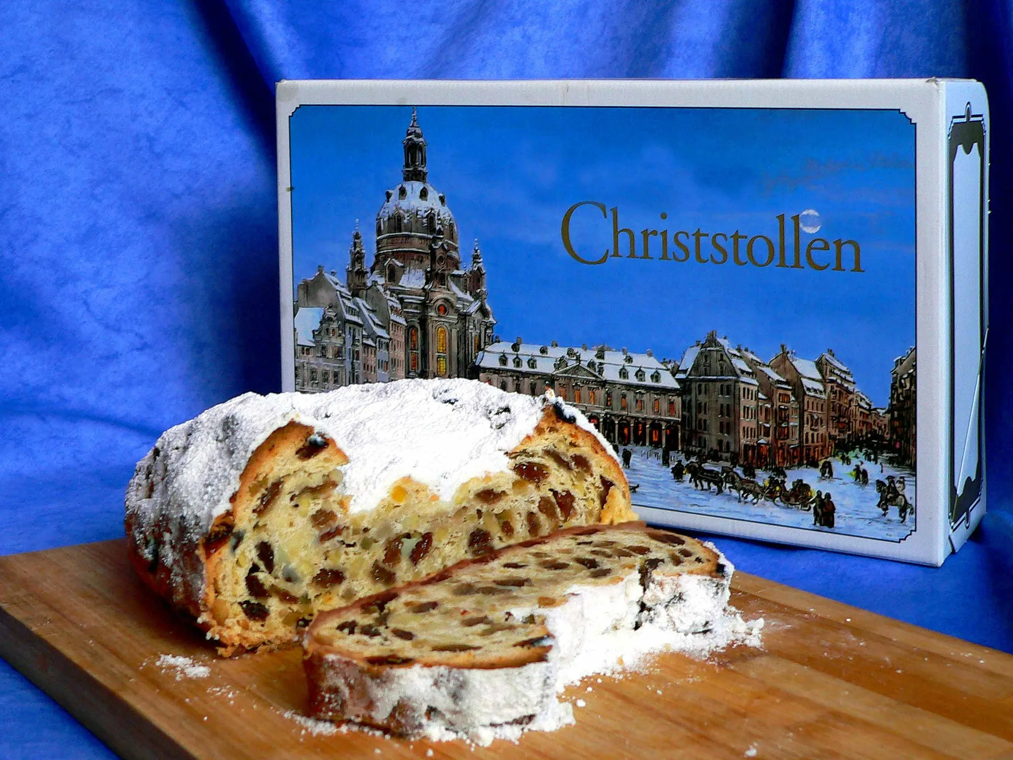 Photo showing: Stollen-Dresdner Christstollen