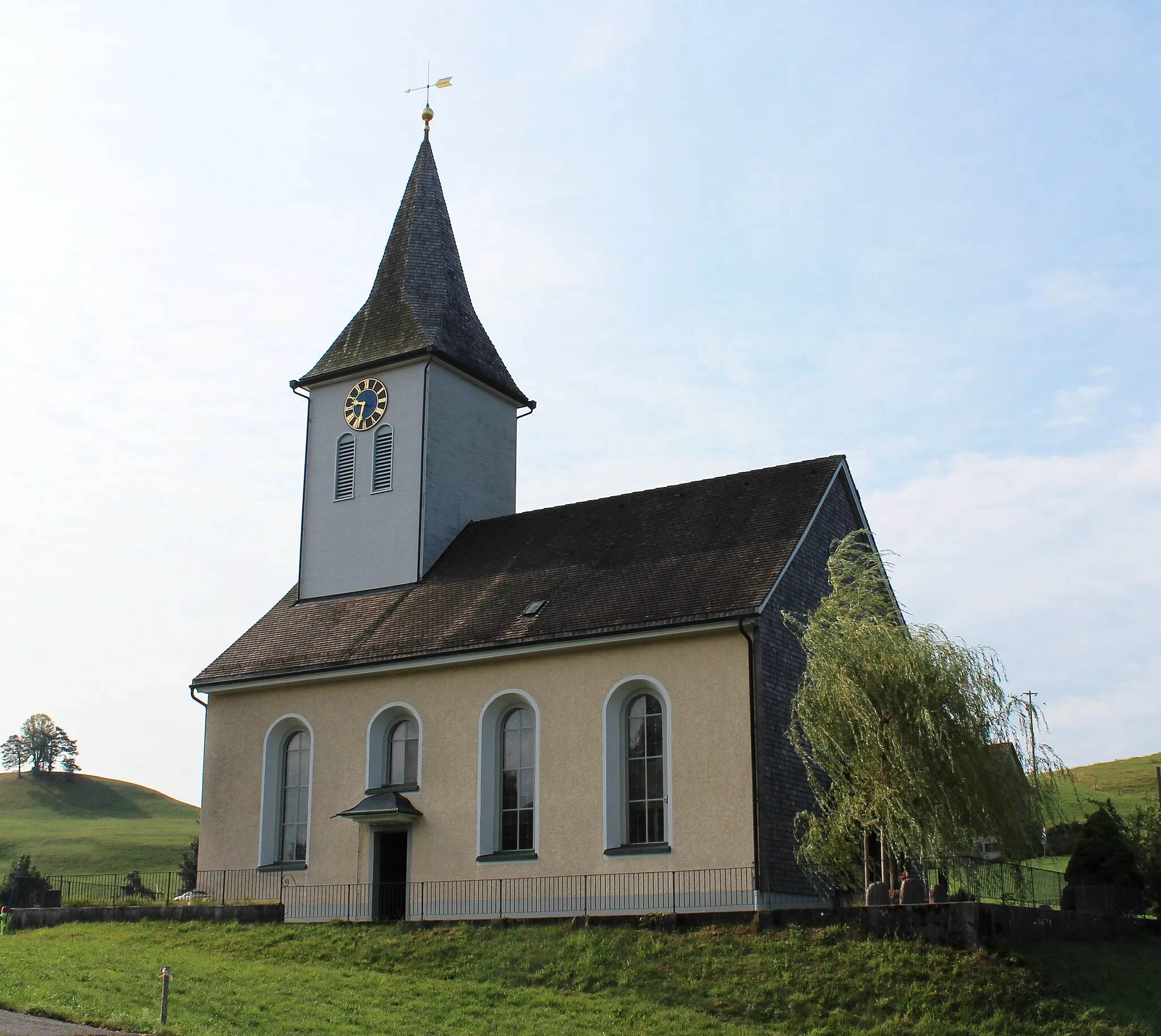 Photo showing: Reformierte Kirche Sitzberg bei Turbenthal, Schweiz aus Richtung Nord