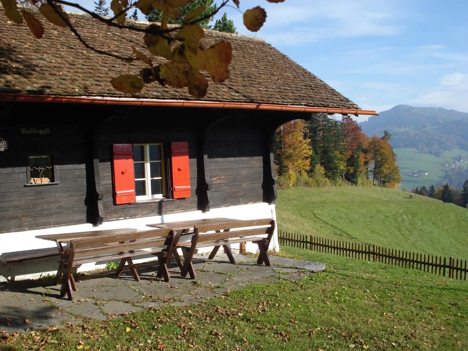 Photo showing: Das Naturfreundehaus Waldeggli auf dem Ghöch, Bäretswil