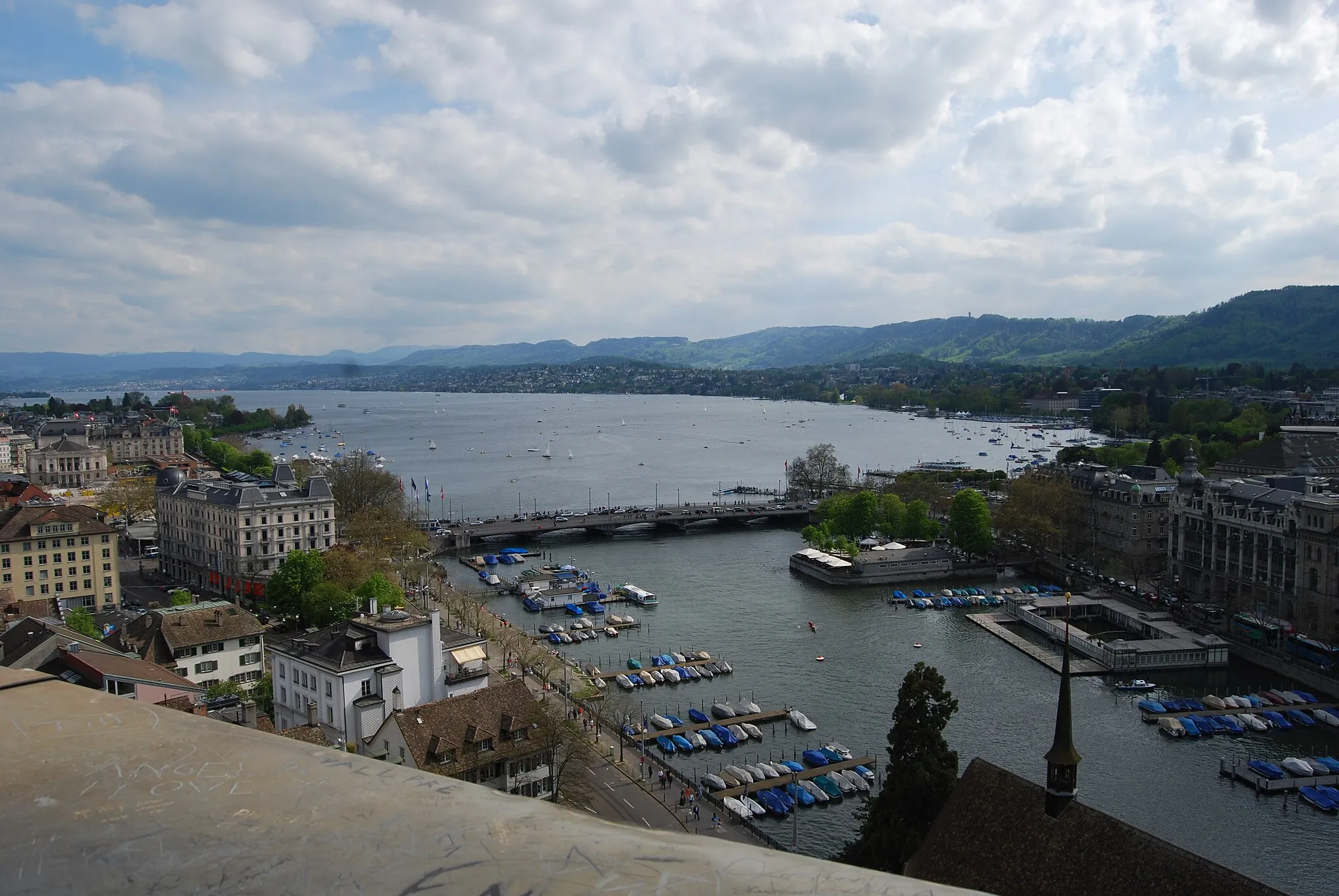 Photo showing: View from Karl’s Tower of Grossmünster, Zürich, canton of Zürich, Switzerland