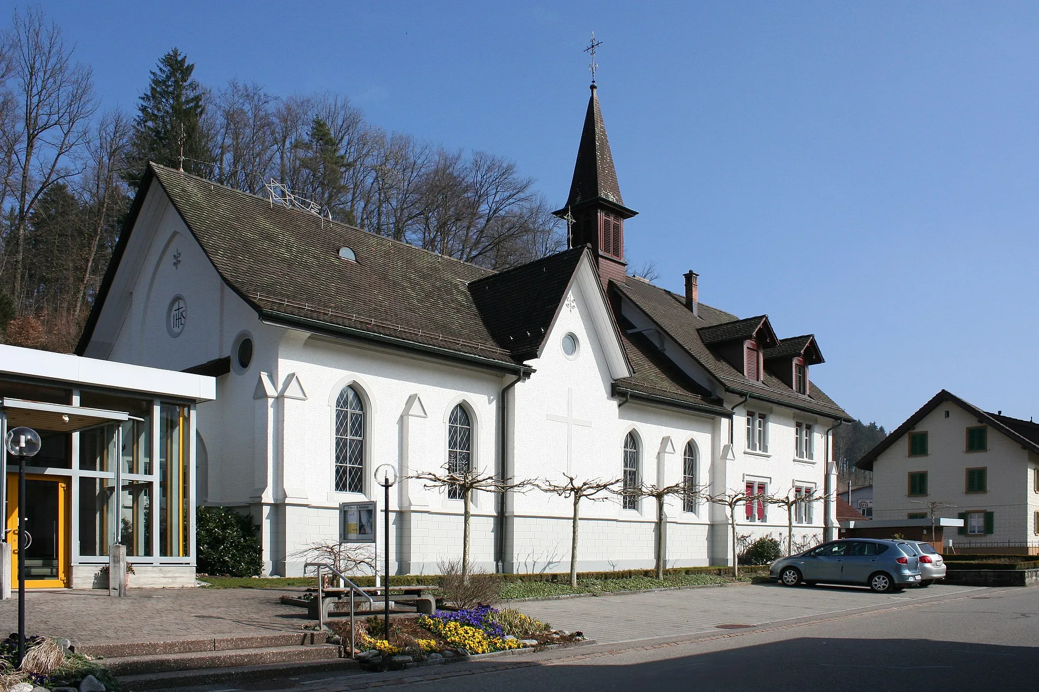 Photo showing: Römisch-katholische Pfarrkirche St. Antonius Kollbrunn, Ansicht von Nordwesten