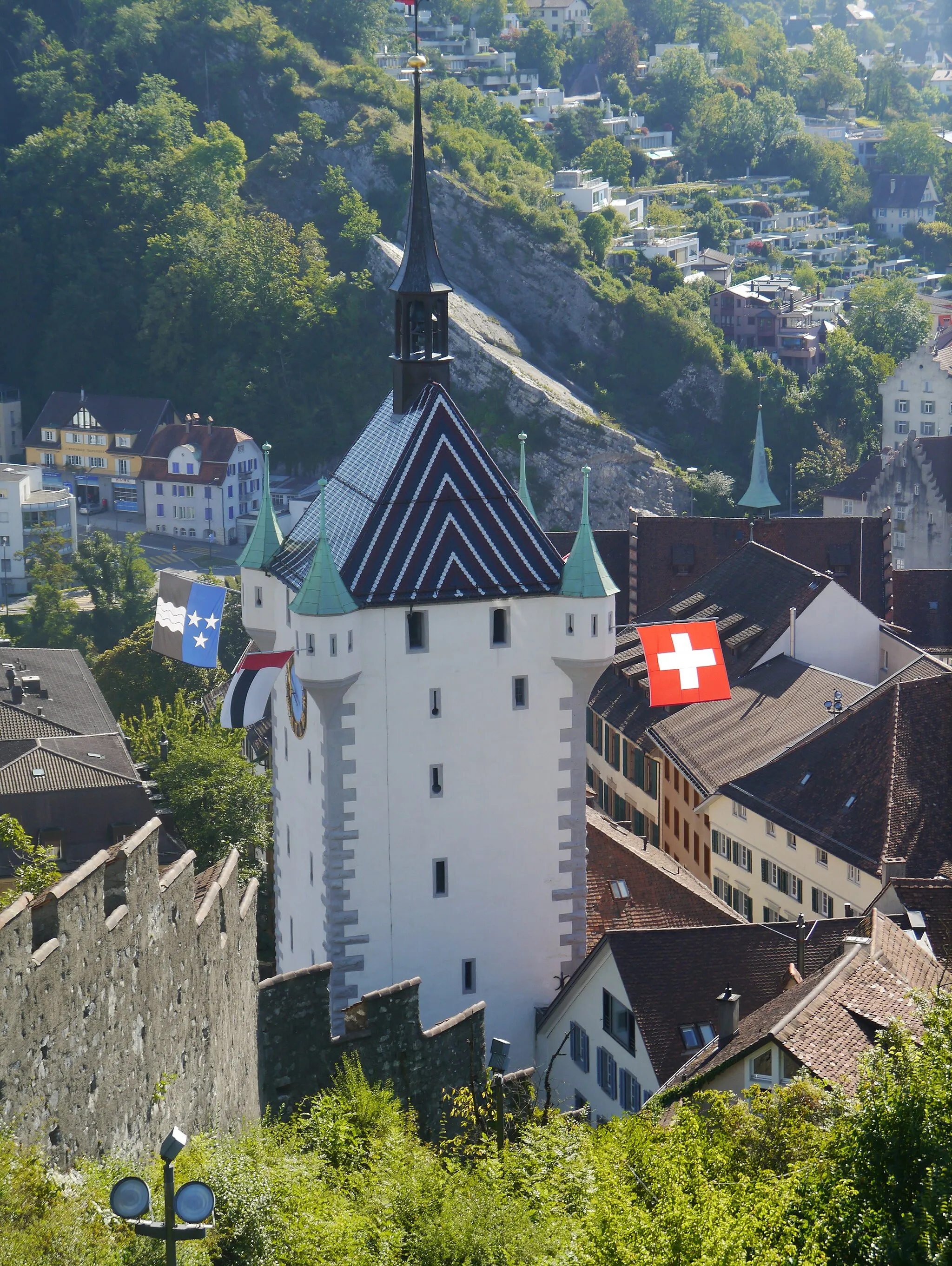 Photo showing: View from Stein castle ruins to City Tower, Baden, Canton of Aargau, Northern Switzerland