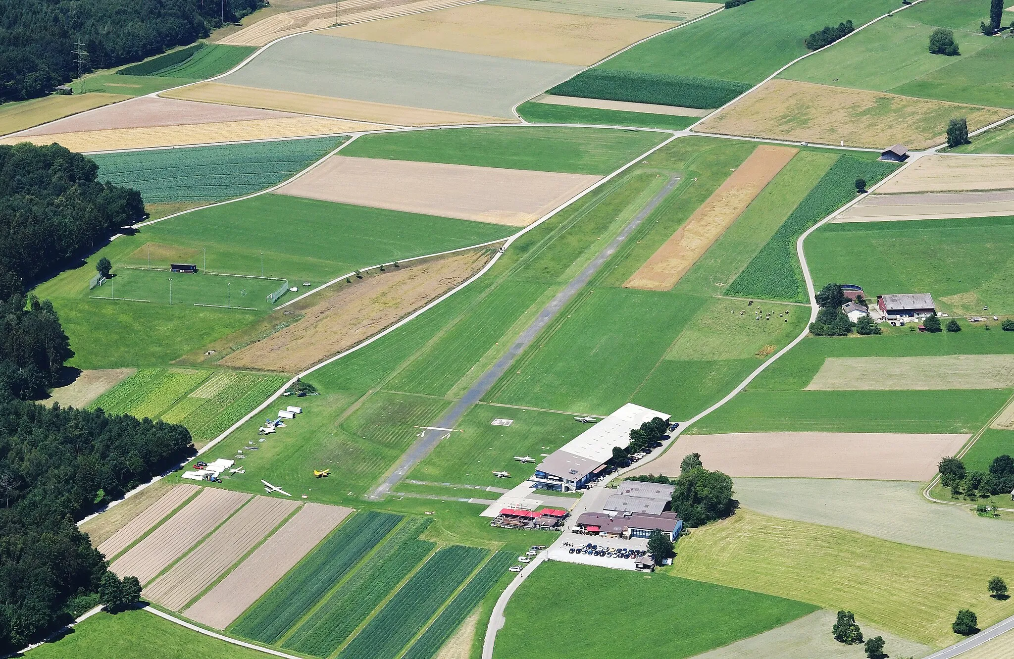 Photo showing: Aerial image of the Speck-Fehraltorf airfield