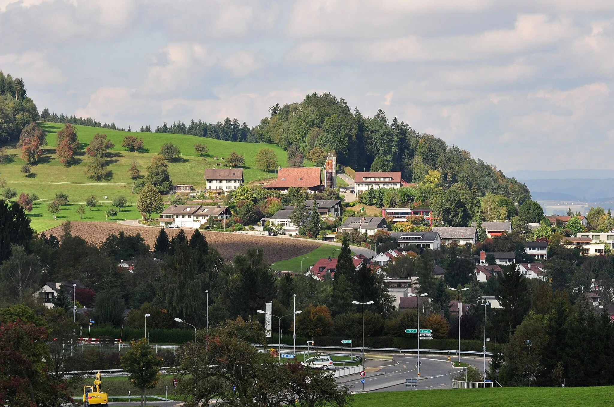 Photo showing: Forch (Switzerland) as seen from towards Guldenen on Pfannenstiel
