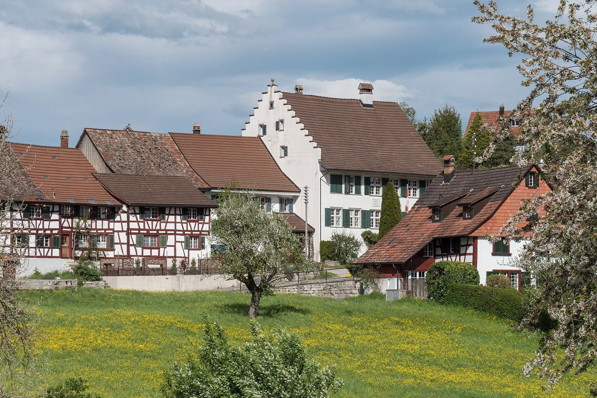 Photo showing: Marthalen - Strasse "Oberdorf" mit Schloss