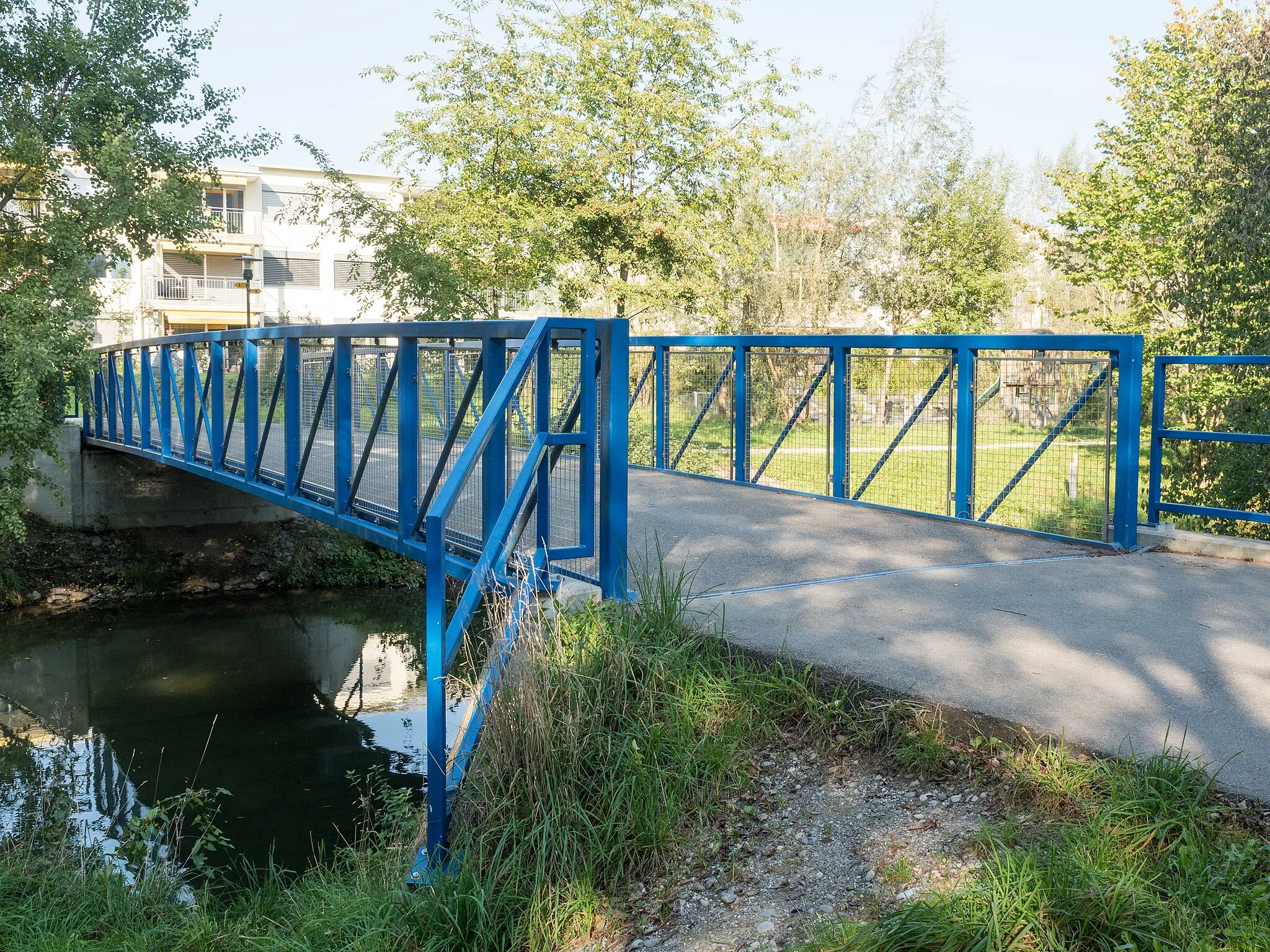 Photo showing: Bikeway Bridge over the Glatt River, Duebendorf, Canton of Zurich, Switzerland