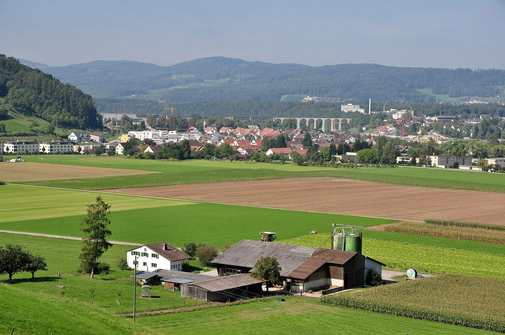 Photo showing: Eglisau (Switzerland) as seen rom Rhinsberg