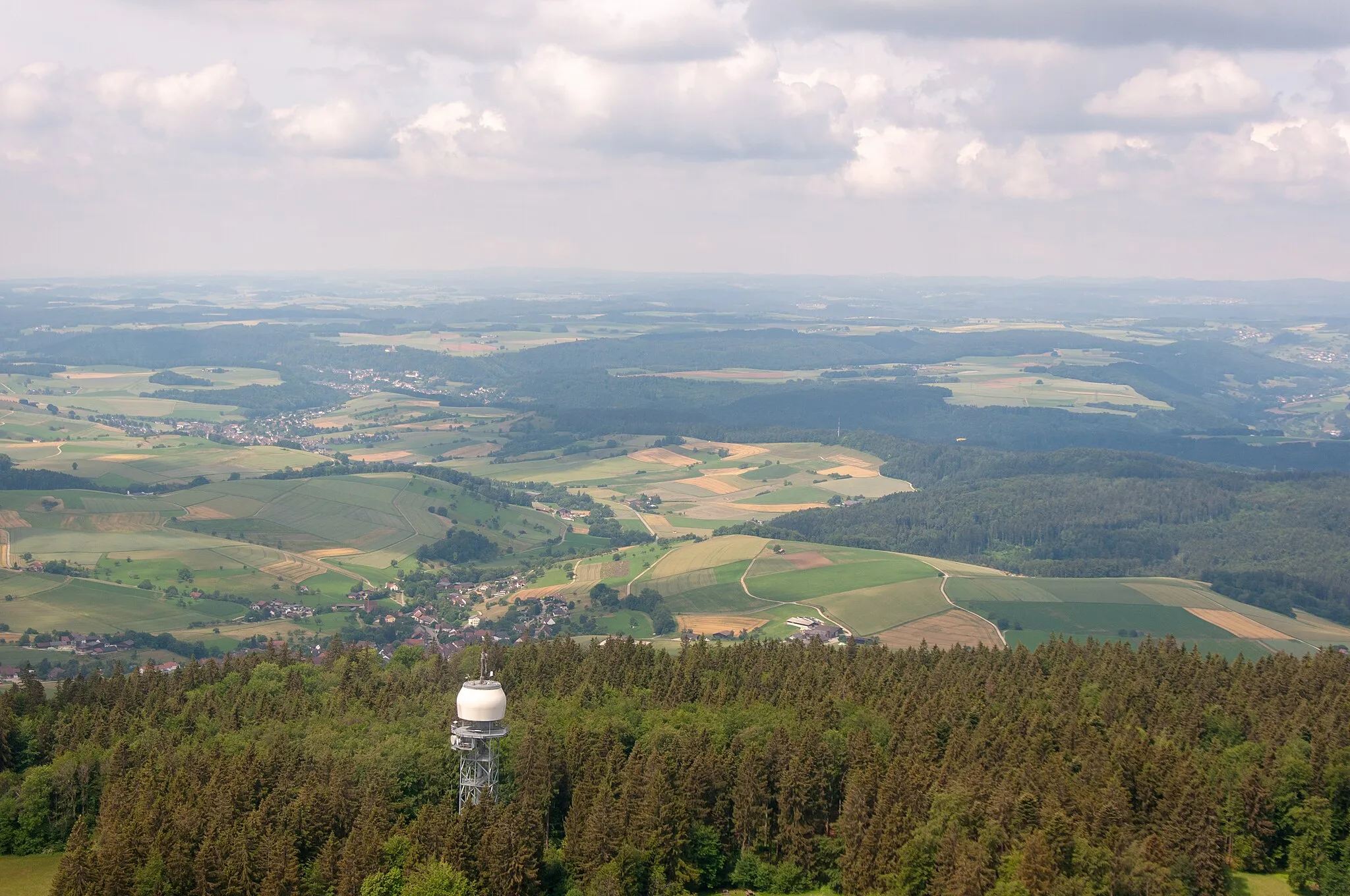 Photo showing: Aerial view of Hagenturm with Beggingen in the background.