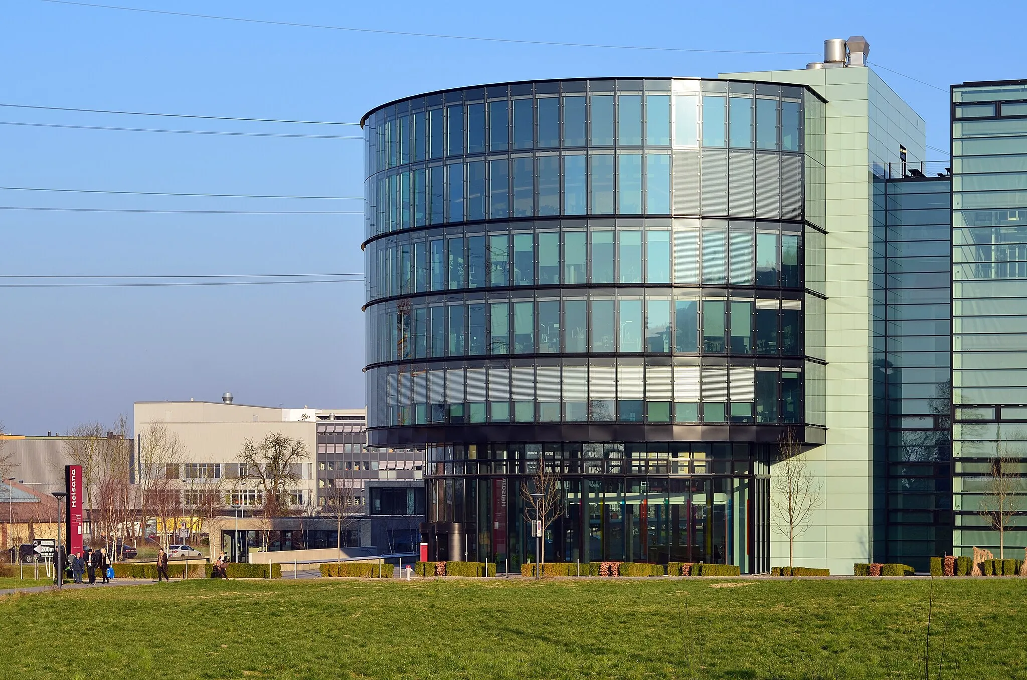 Photo showing: Dübendorf : Helsana Assurances, Administration building nearby Railway station Zürich-Stettbach.