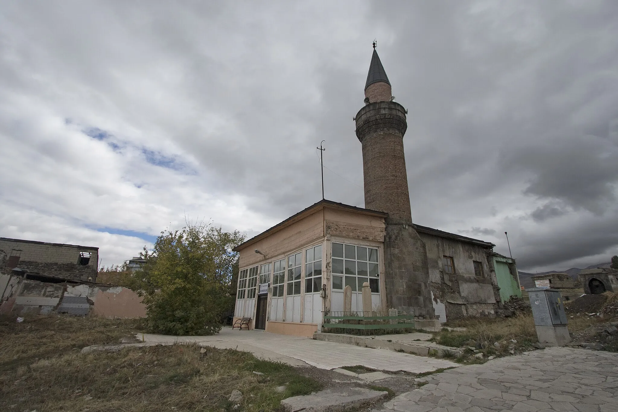 Photo showing: Gürcü Mehmet Paşa Mosque, Erzurum - Turkey.