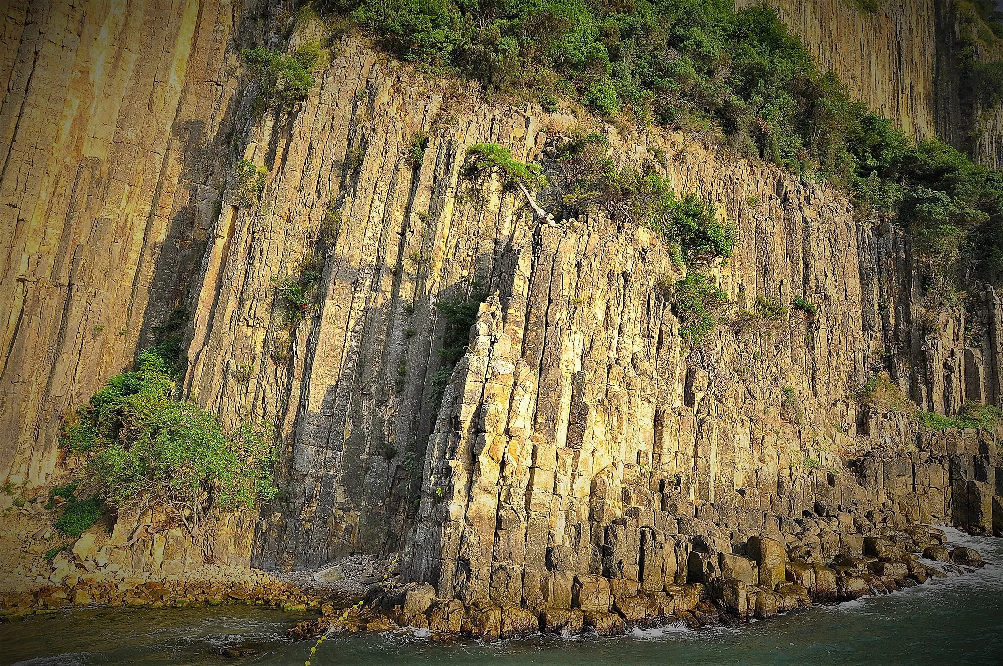 Photo showing: Basalt Columns