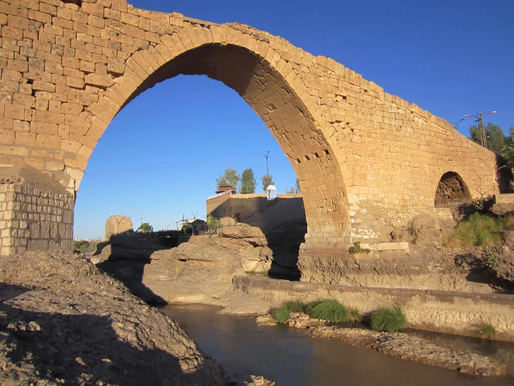 Photo showing: The first stop after the border is Zakho's Delal Bridge dating back to Roman times.