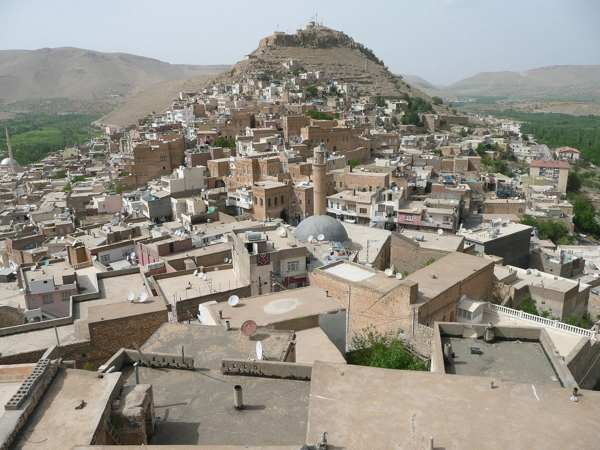 Photo showing: Photographs from Savur, Mardin, Turkey

Camera location 37° 32′ 09.5″ N, 40° 53′ 19.7″ E View this and other nearby images on: OpenStreetMap 37.535972;   40.888806