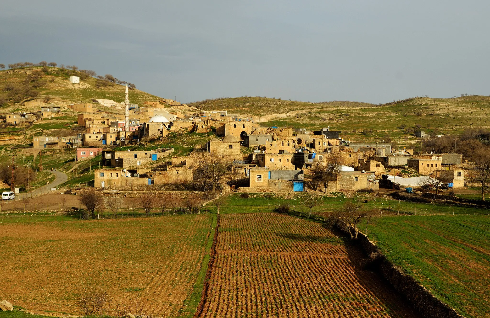 Photo showing: gundekî Mêrdînê
