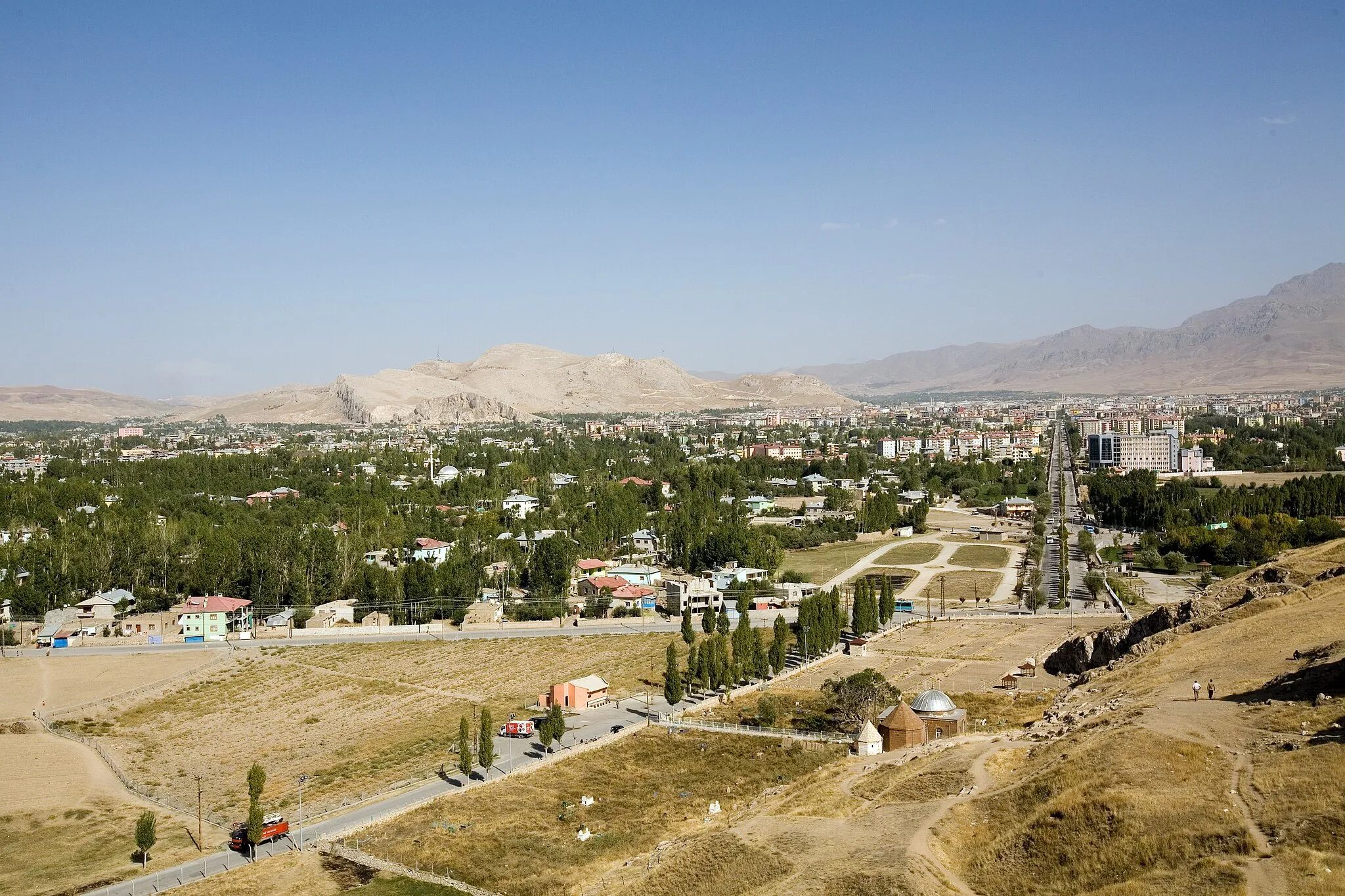 Photo showing: City of Van (view from Van Kalesi).