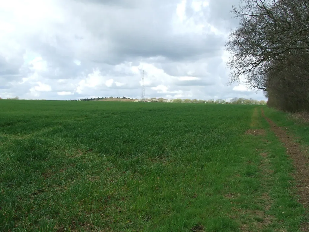 Photo showing: Transmitter Mast