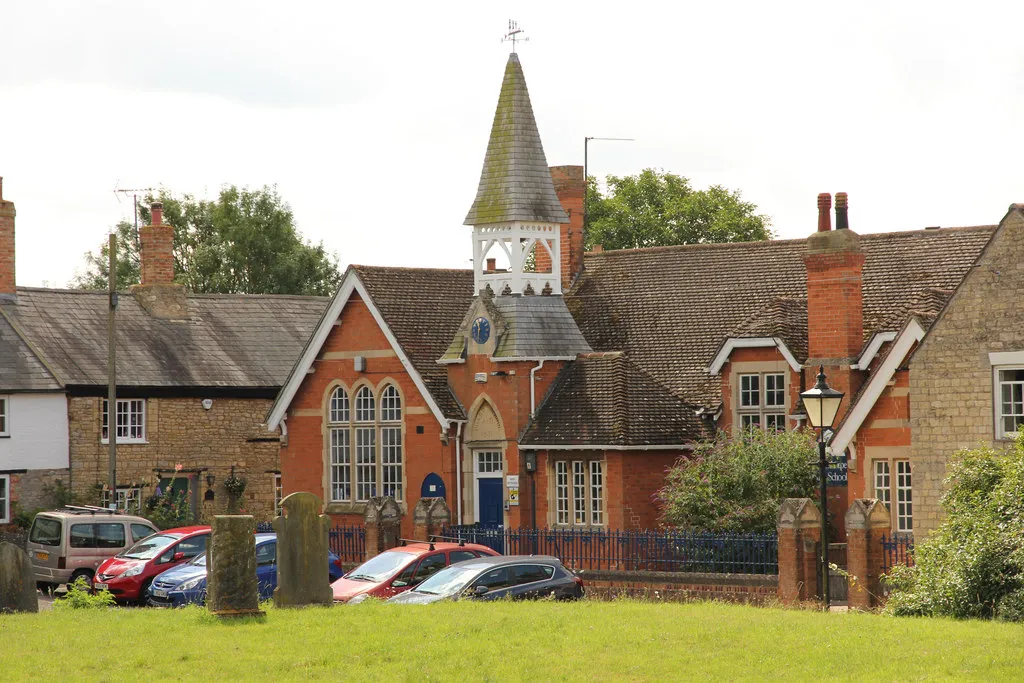 Photo showing: Castlethorpe First School