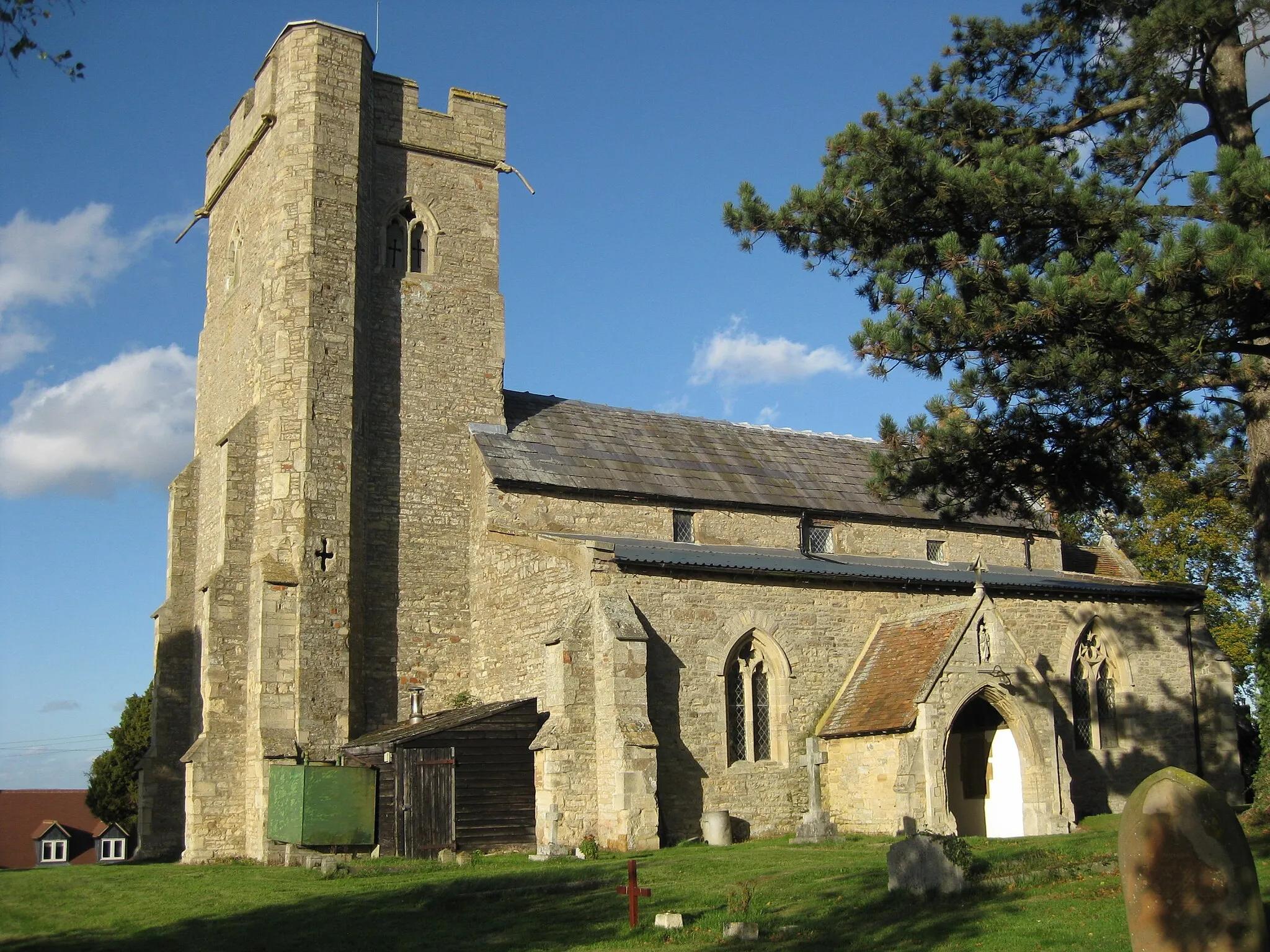 Photo showing: Church of England parish church of the Assumption of the Blesséd Virgin Mary, Moulsoe, Buckinghamshire