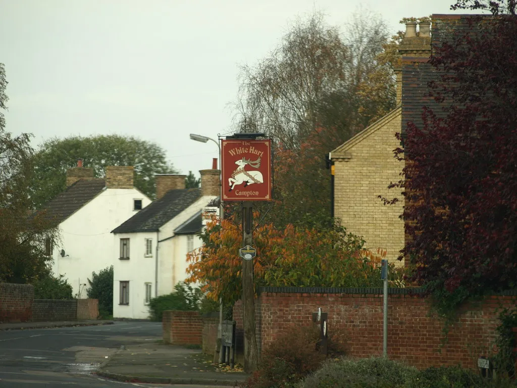 Photo showing: The White Hart