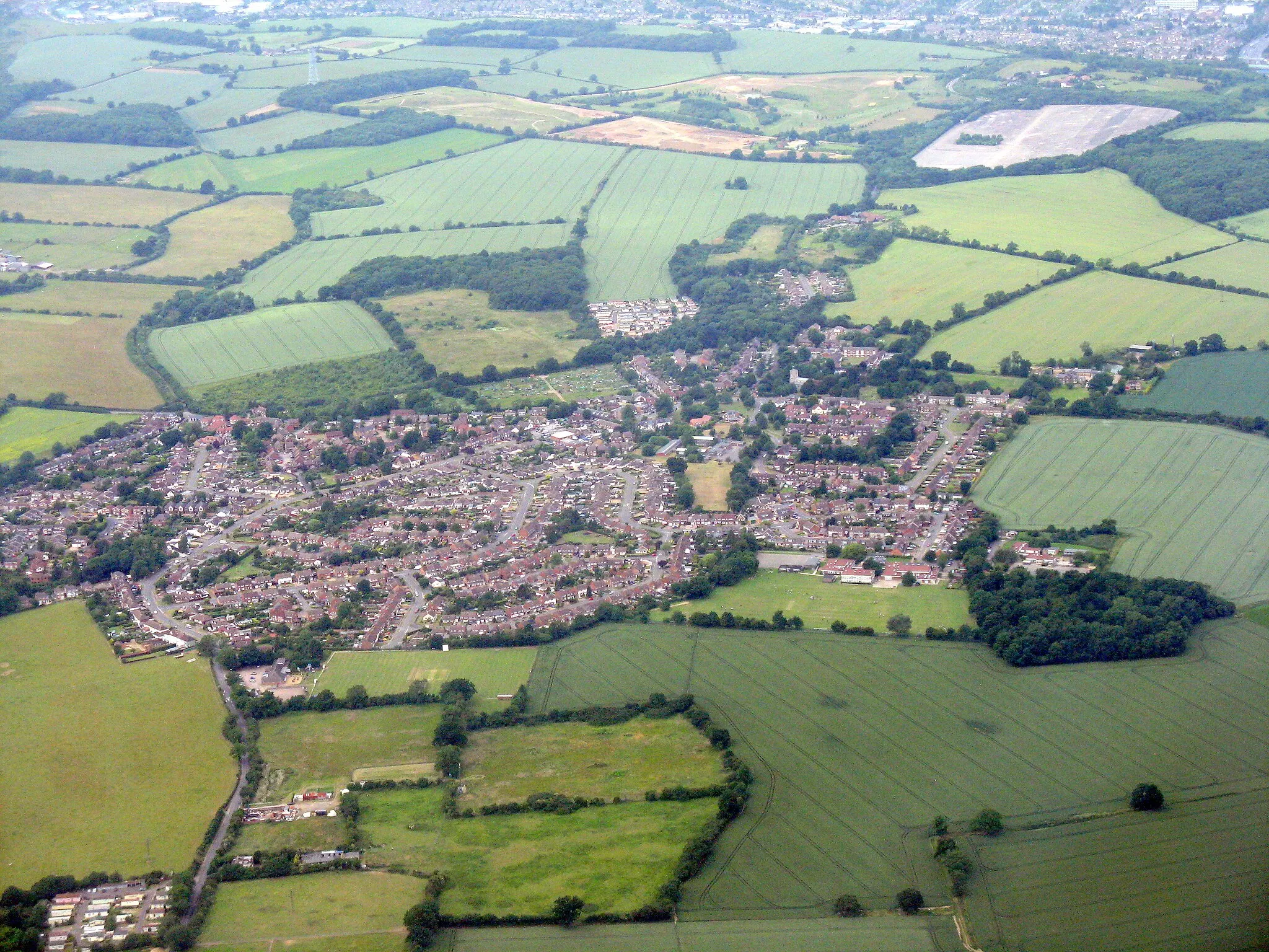 Photo showing: Caddington from above Slip End