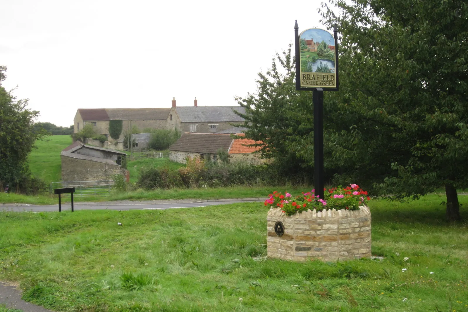 Photo showing: Brafield diamond jubilee village sign