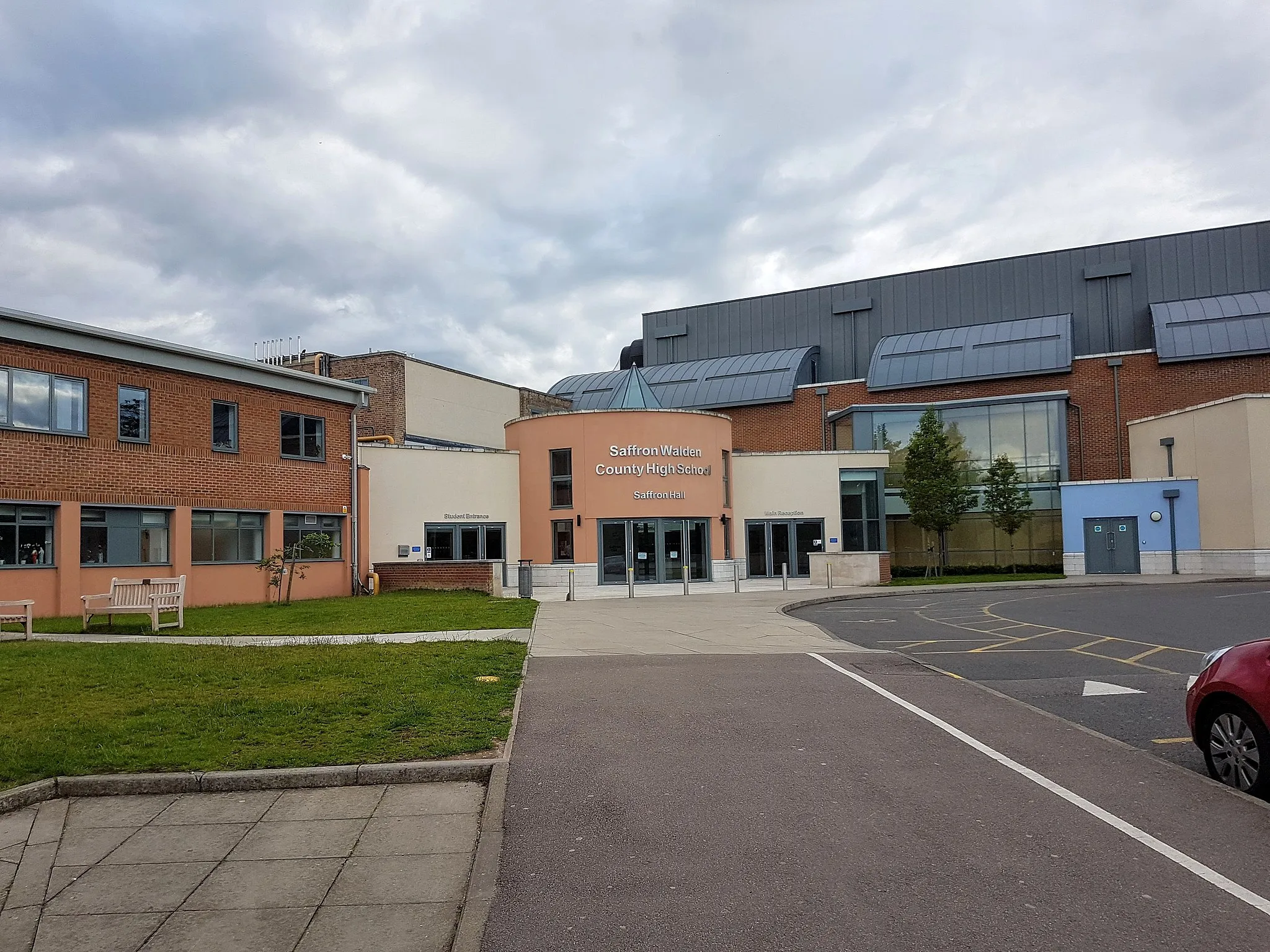 Photo showing: The entrance to the reception area of Saffron Walden County High School, Essex, England and the associated Sixth Form. This also serves as the entrance to Saffron Hall. Part of the school's corridor D is visible to the left.