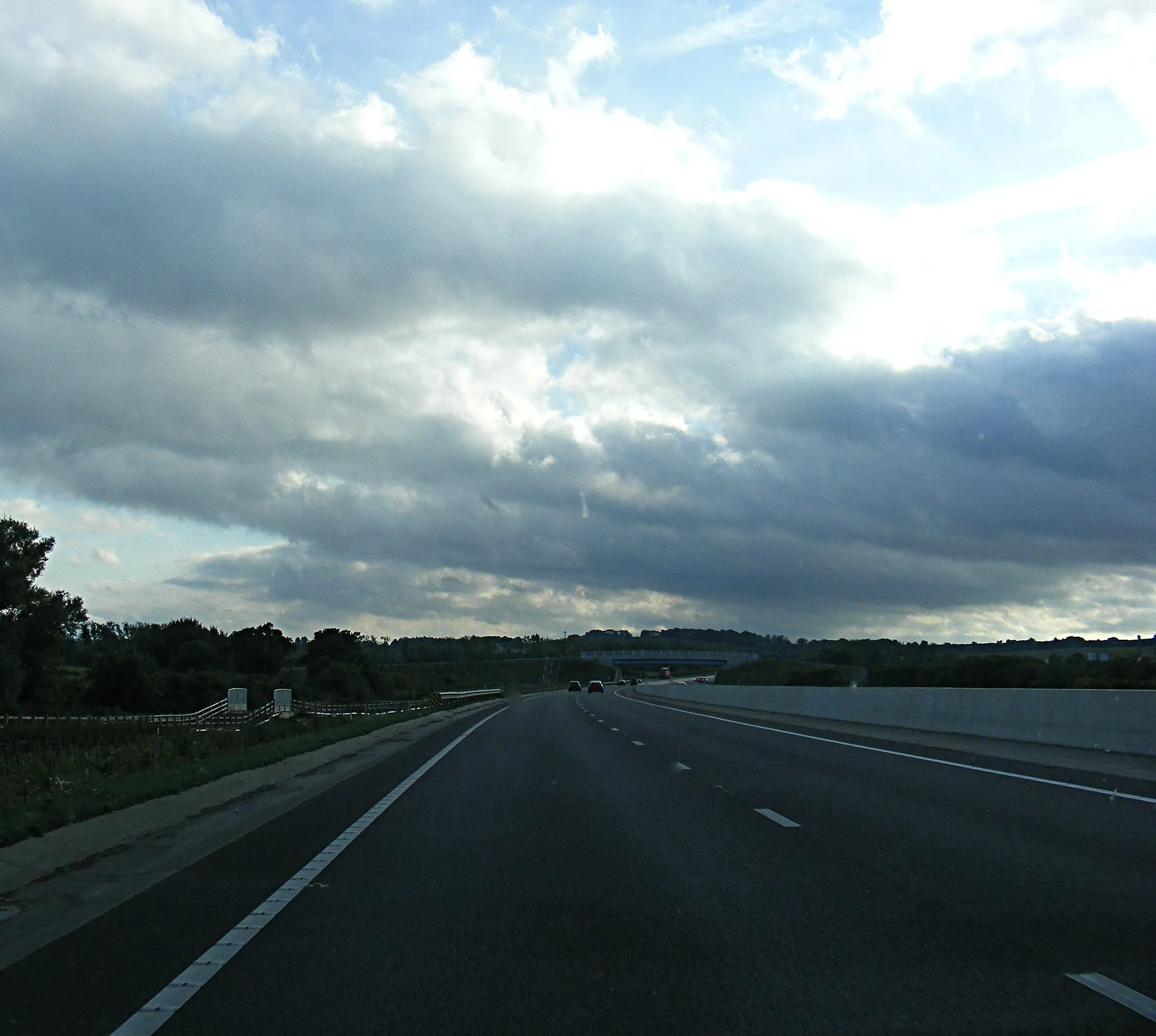 Photo showing: A421 looking towards the Lidlington Bridleway Bridge