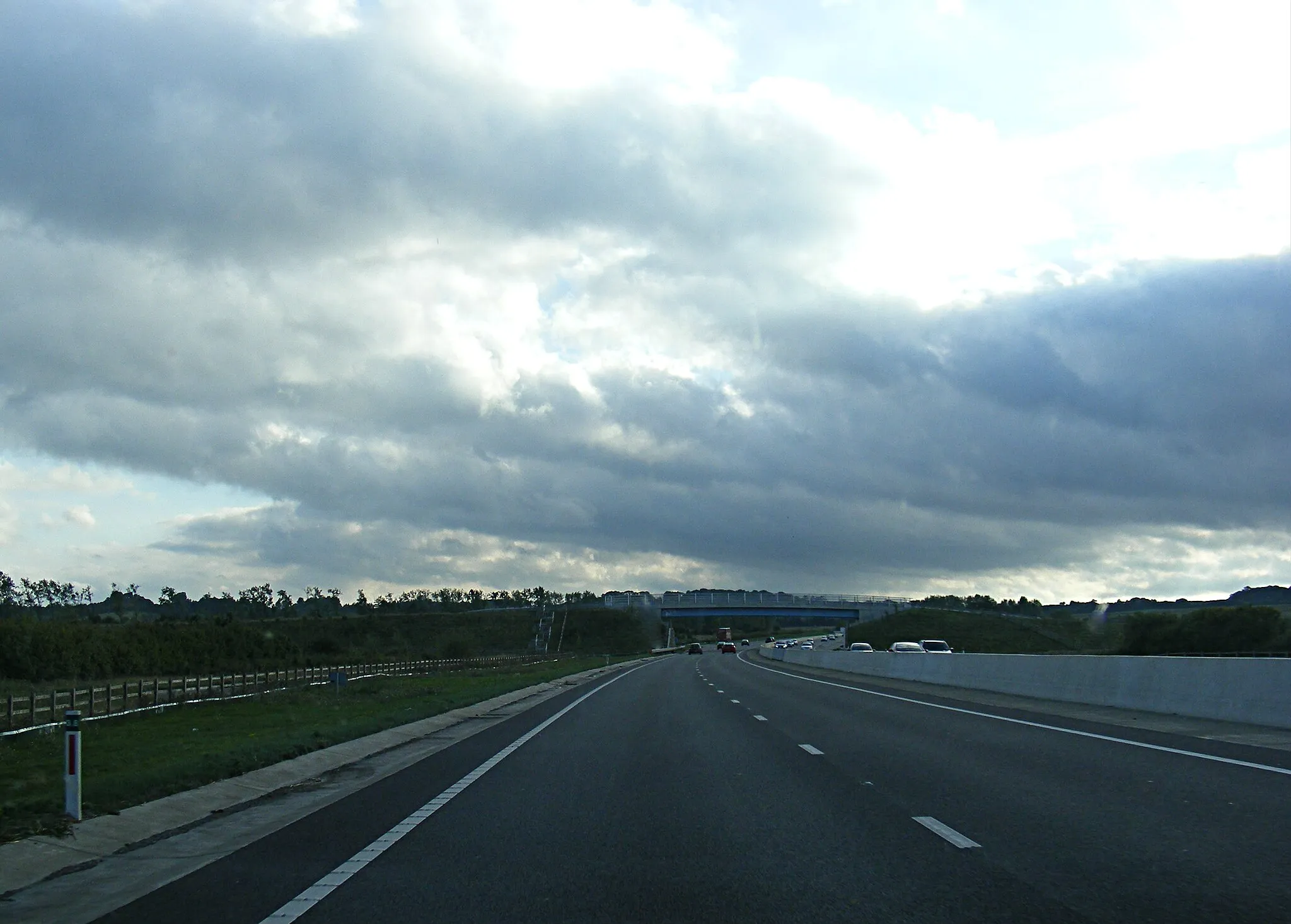Photo showing: A421 approaching the Lidlington Bridleway Bridge